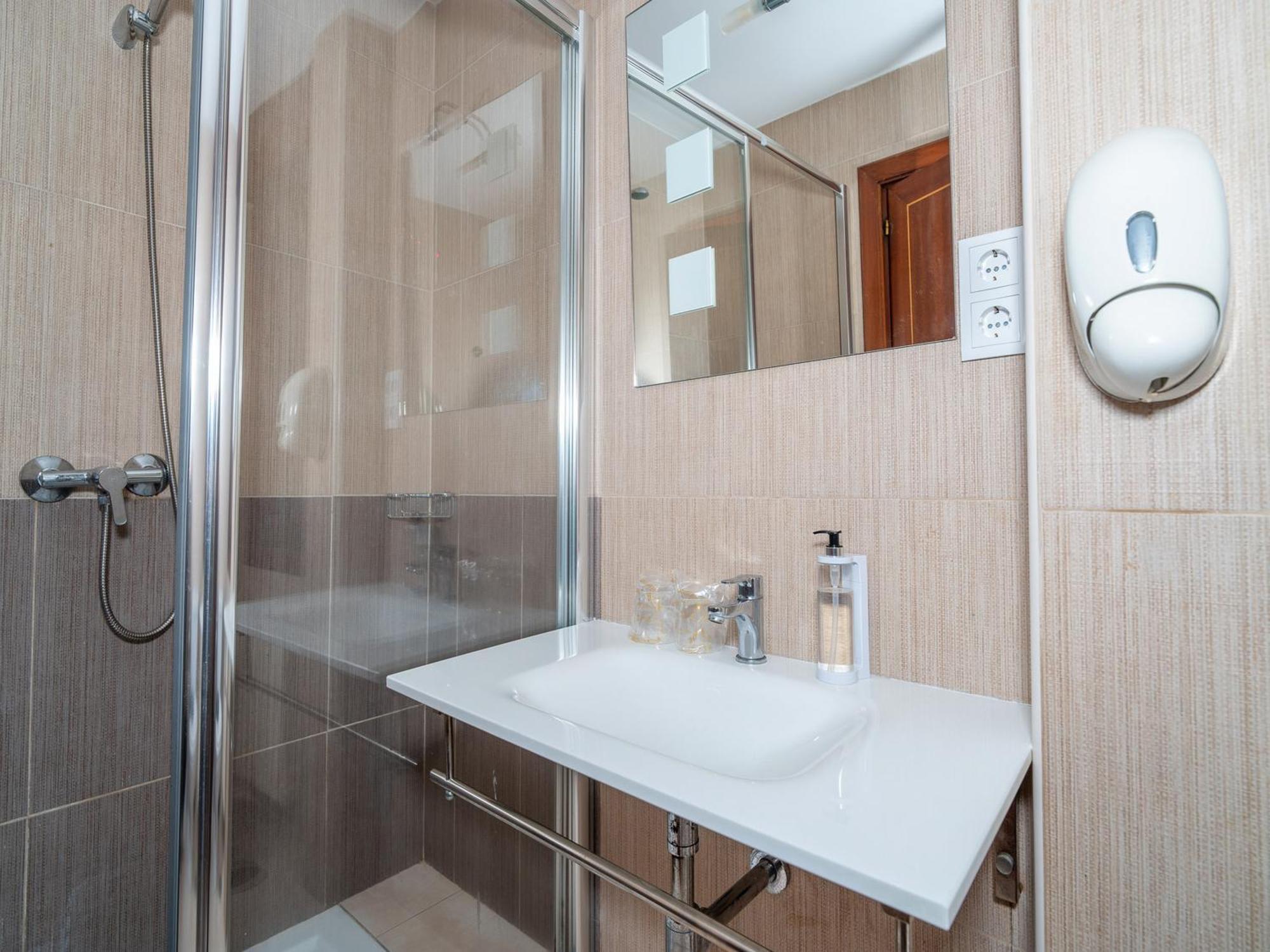 Oliva 3000 Guest house *