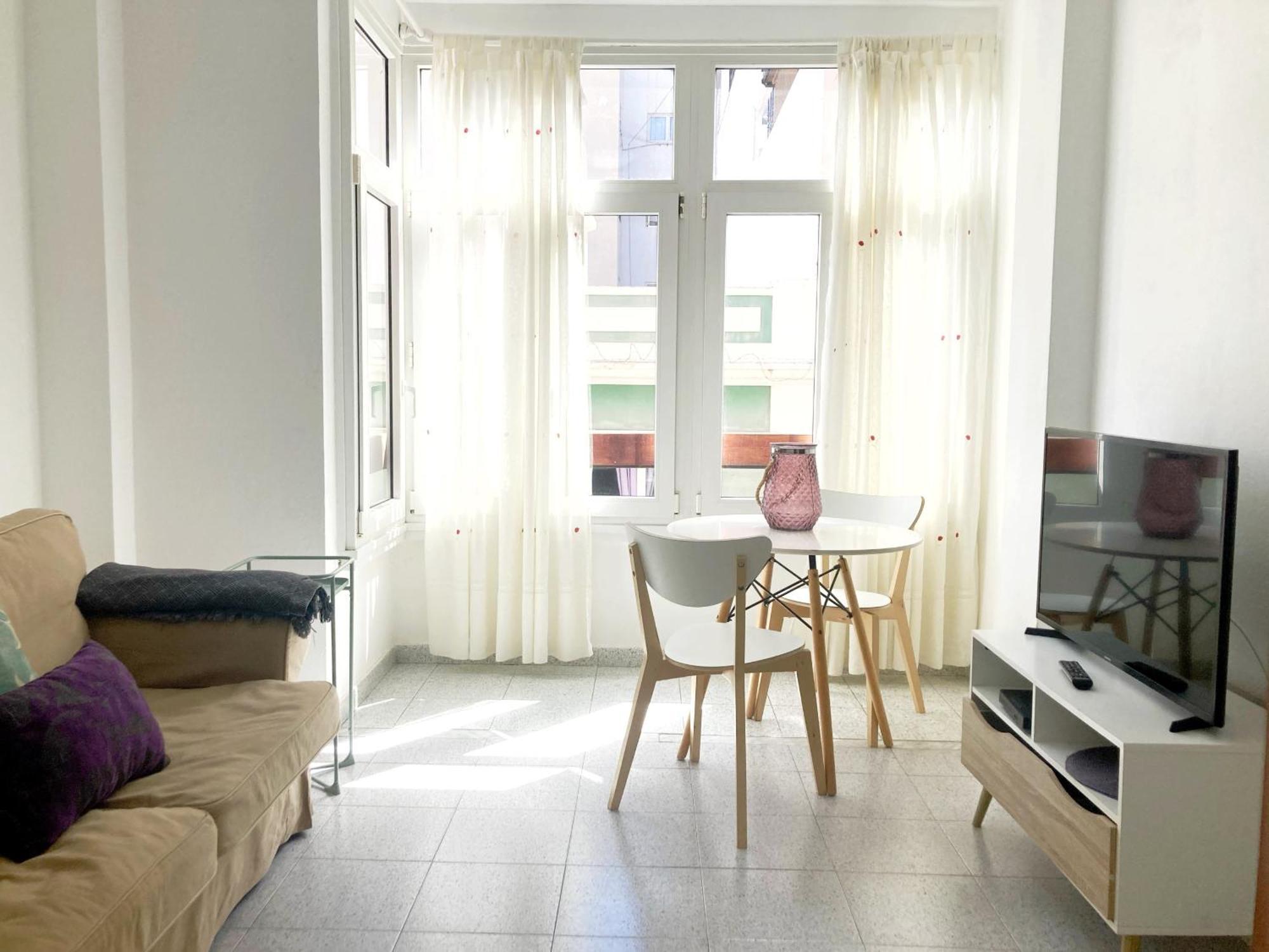 Vives Flat By Canary365