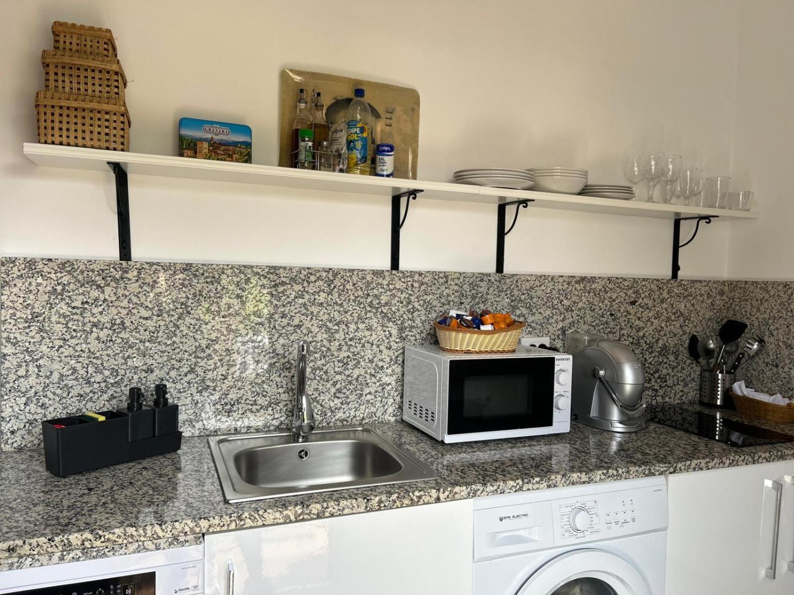 En Urbanizacion Residencial - Roble, 5 Apartment