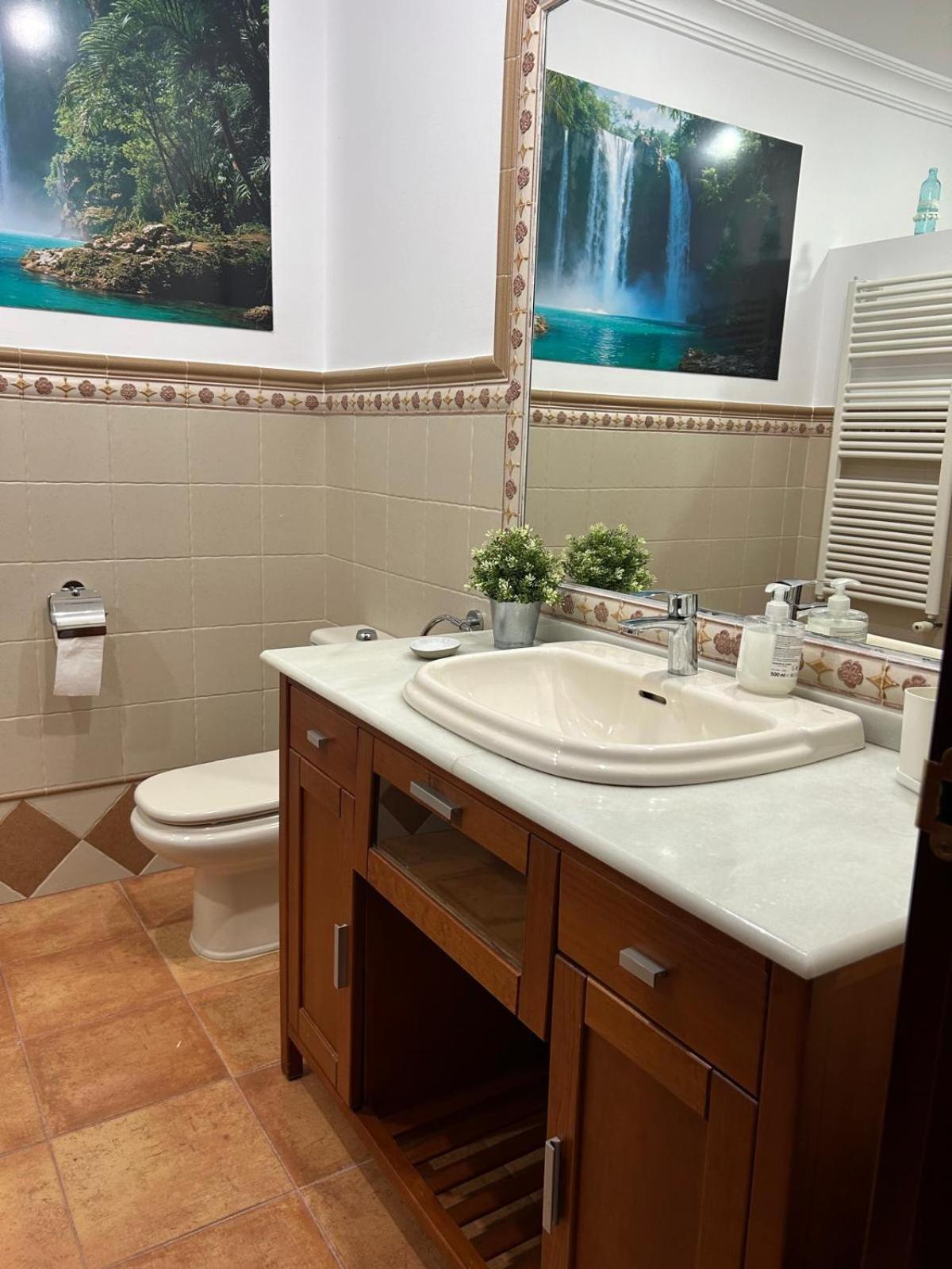 En Urbanizacion Residencial - Roble, 5 * Salteras