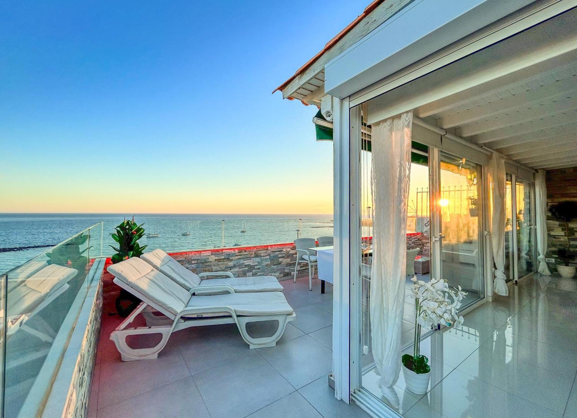 Penthouse Of Views Cristianos * Los Cristianos (Tenerife)