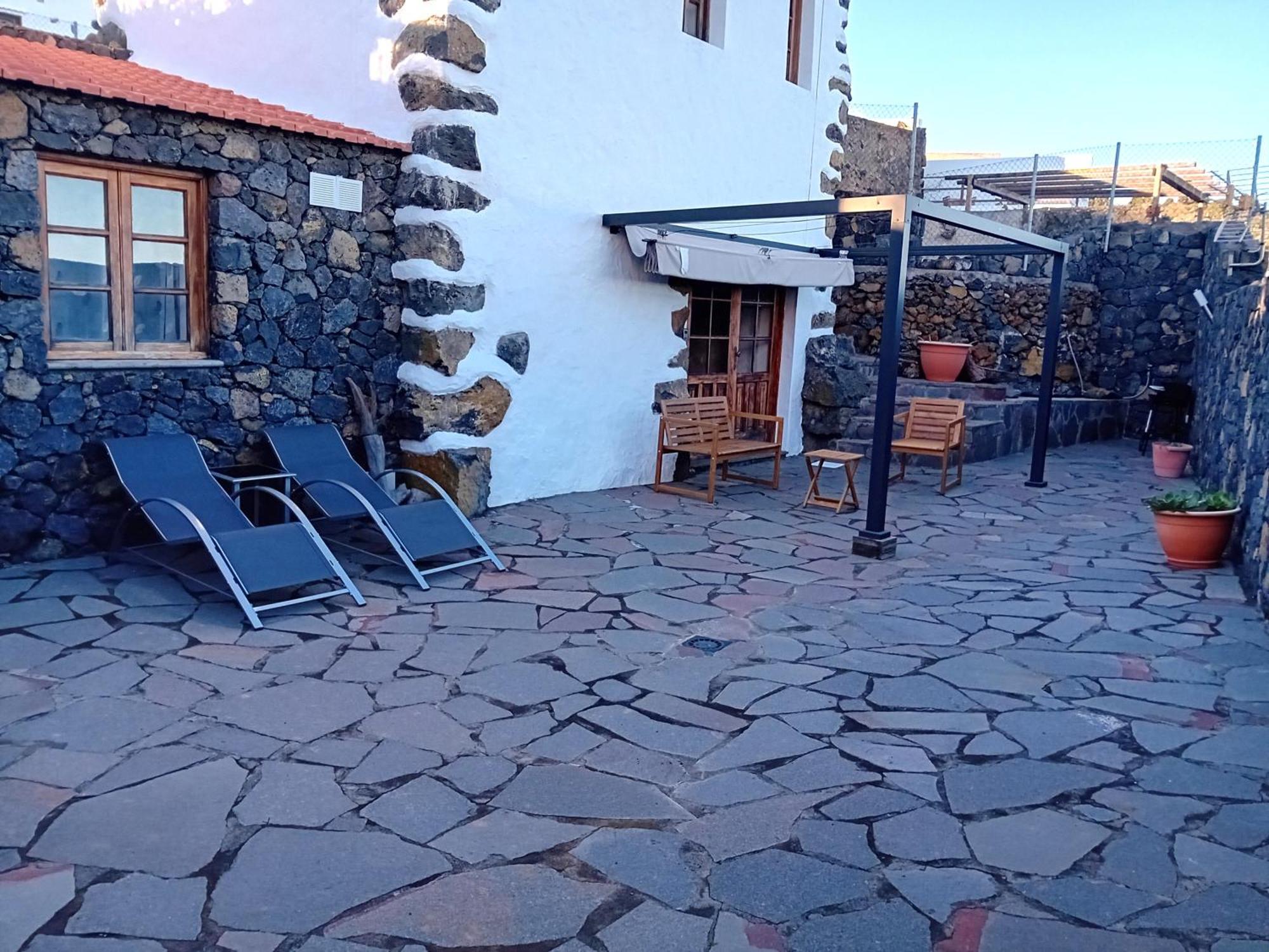 Charming Casa Nina El Pinar, Terrace Holiday home *