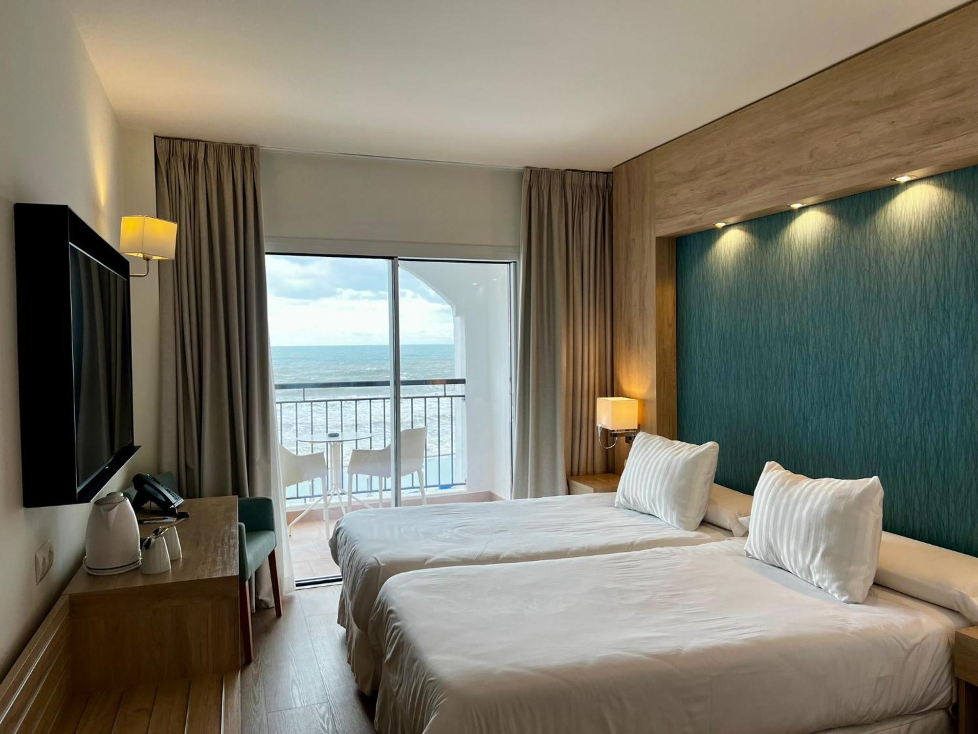 Hotel Perla Marina 4*