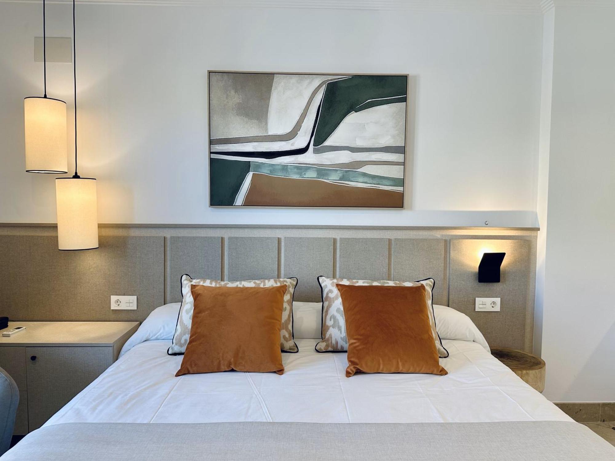 Aparthotel Marina Luz 2*