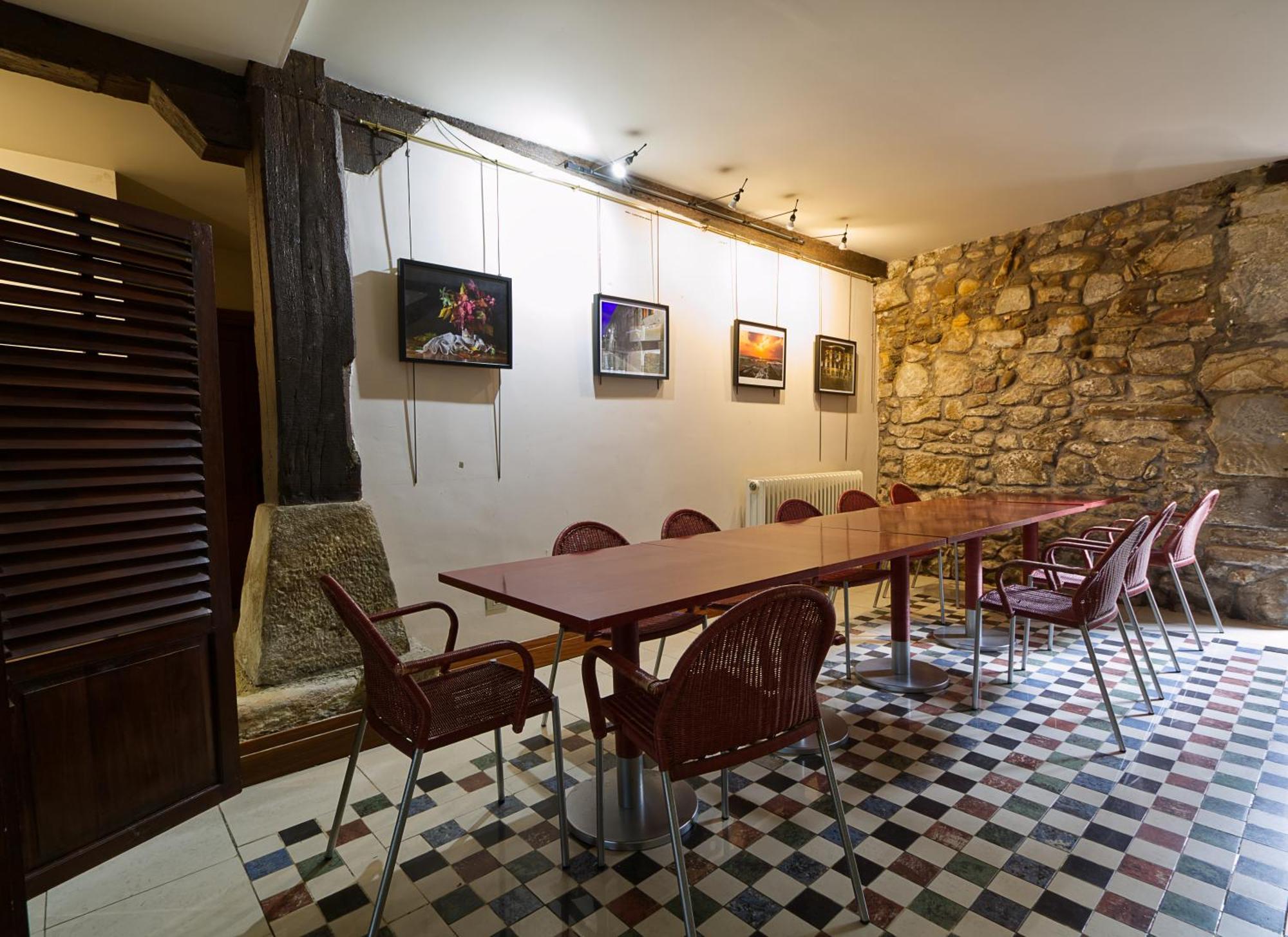 Konbenio Hotel 2*