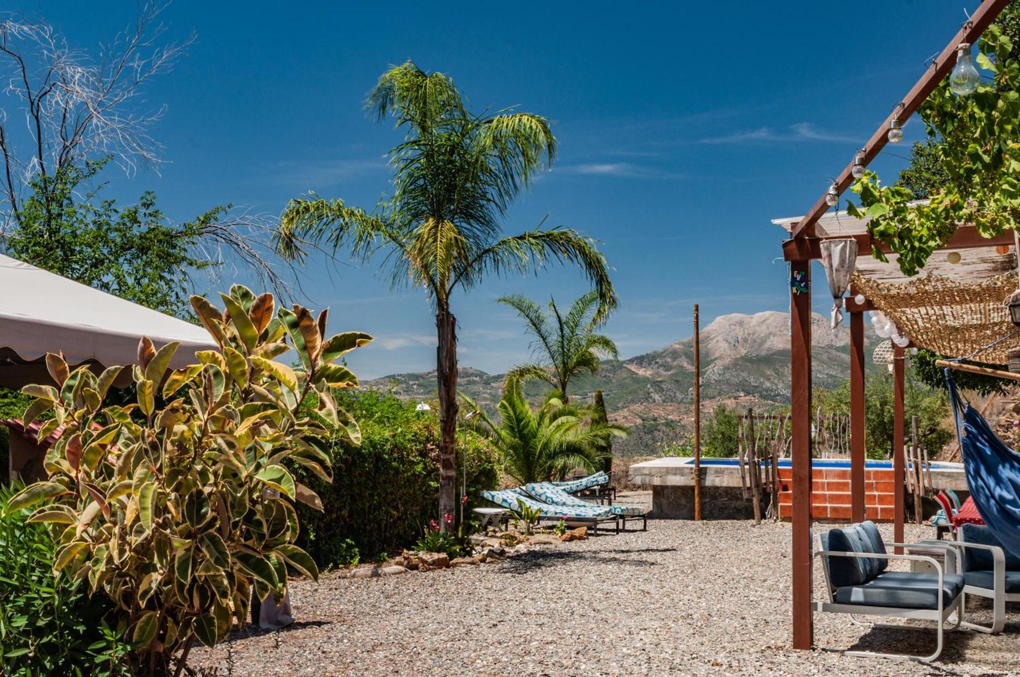 Aparthotel Nido Aguila Blanca *