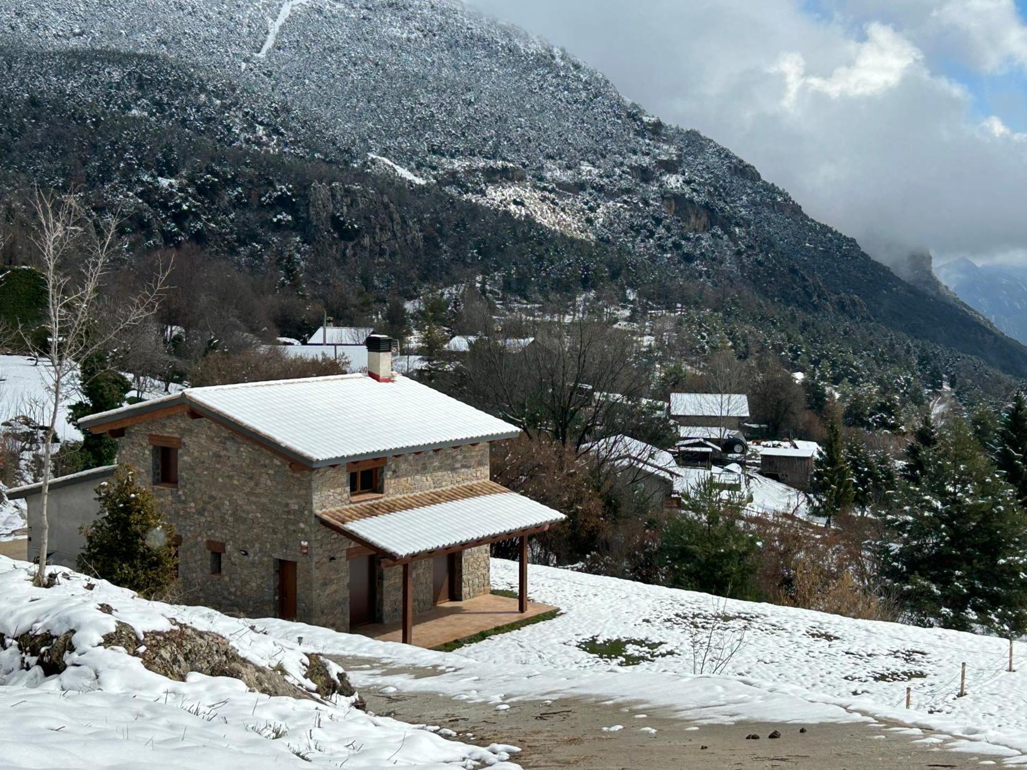 Casa De Les Escoles, Espinalbet - Alberga Chalet *