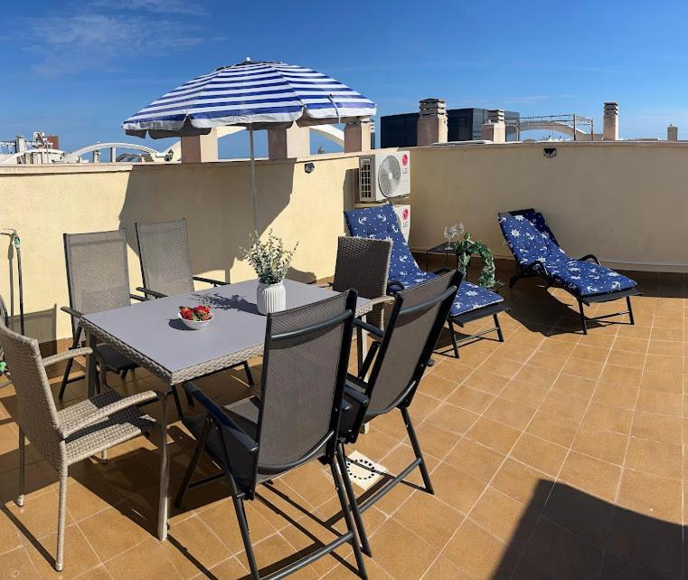 Costania Penthouse Cabo Roig Alicante Apartamento