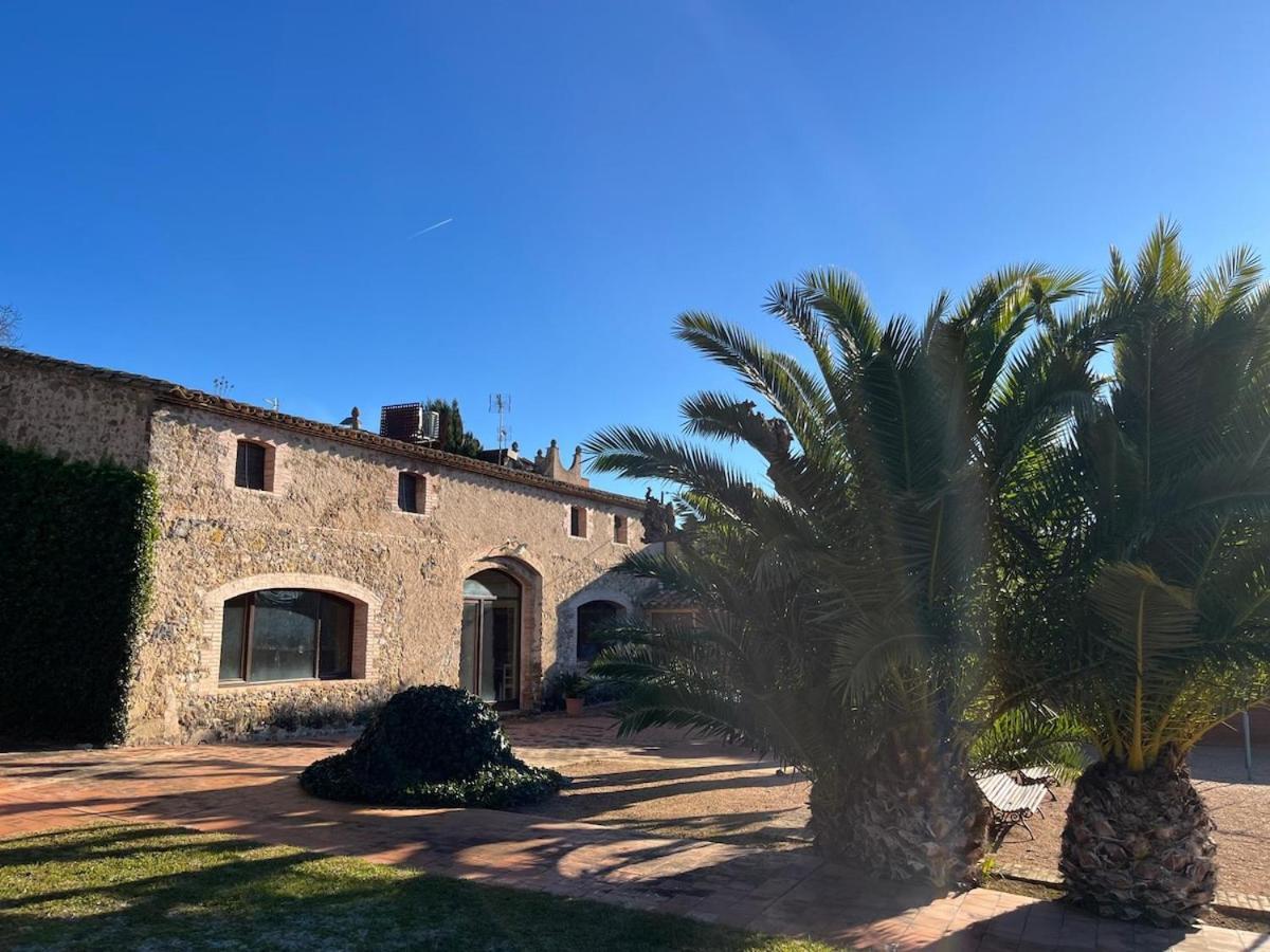 Holiday home Renovated Barn With Garden And Pool - For 8