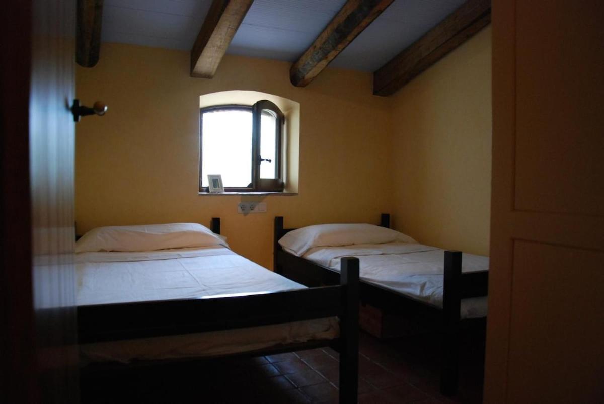 Holiday home Renovated Barn With Garden And Pool - For 8