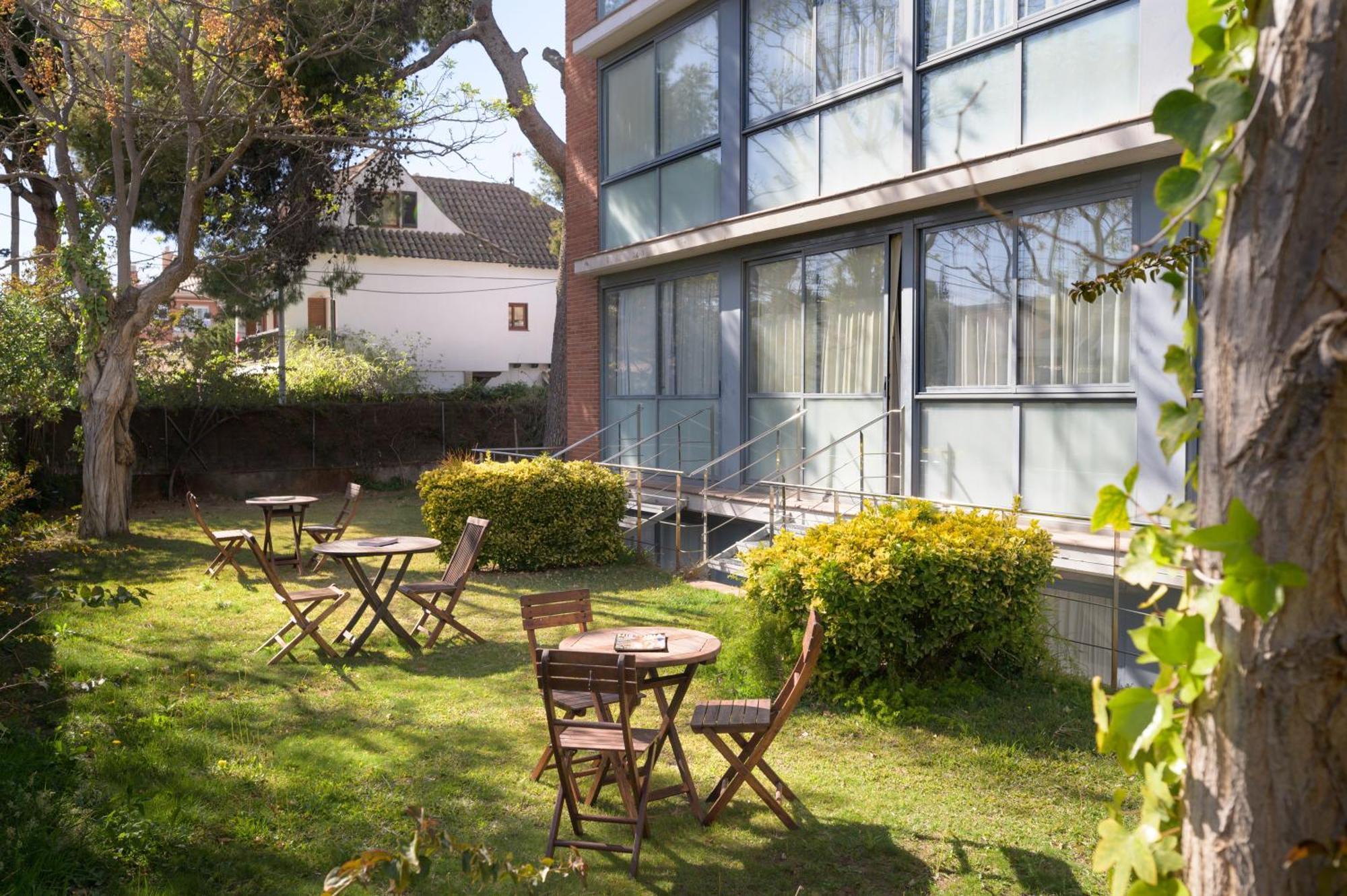 Sg Costa Barcelona 2*
