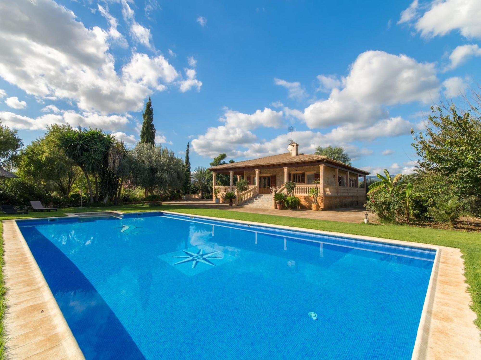 Near Platja De Muro Villa