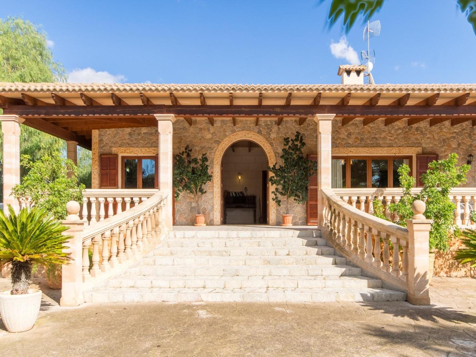 Near Platja De Muro Villa
