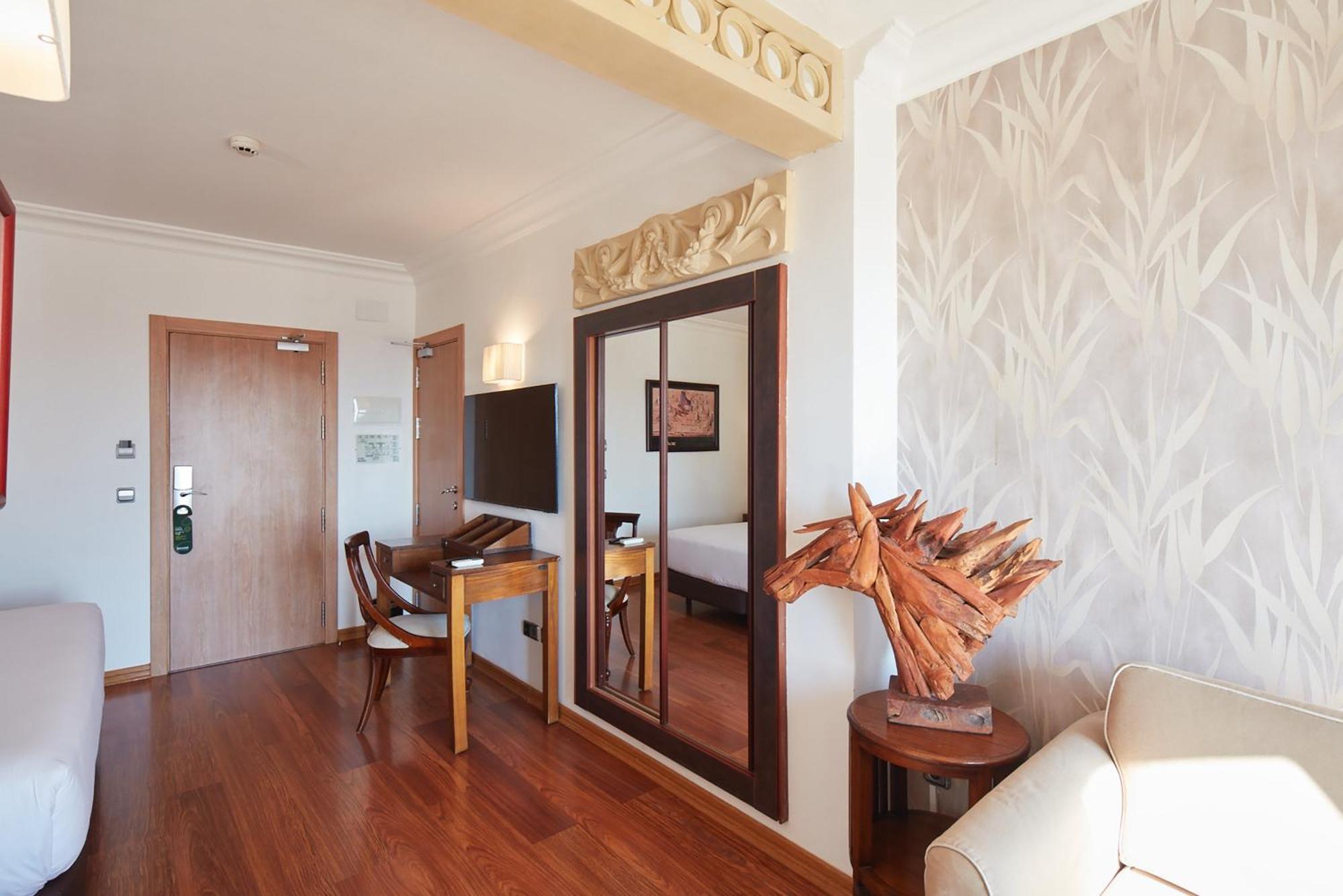 Sercotel President Hotel 4*