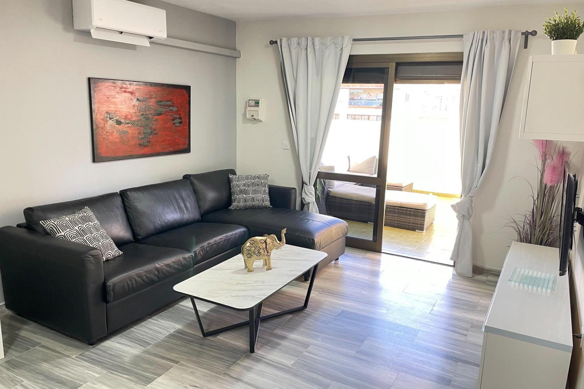 Apartamento 2 Bedroom 2 Bathroom In The Heart Of With Big Terrace And Free Parking Space Close To *