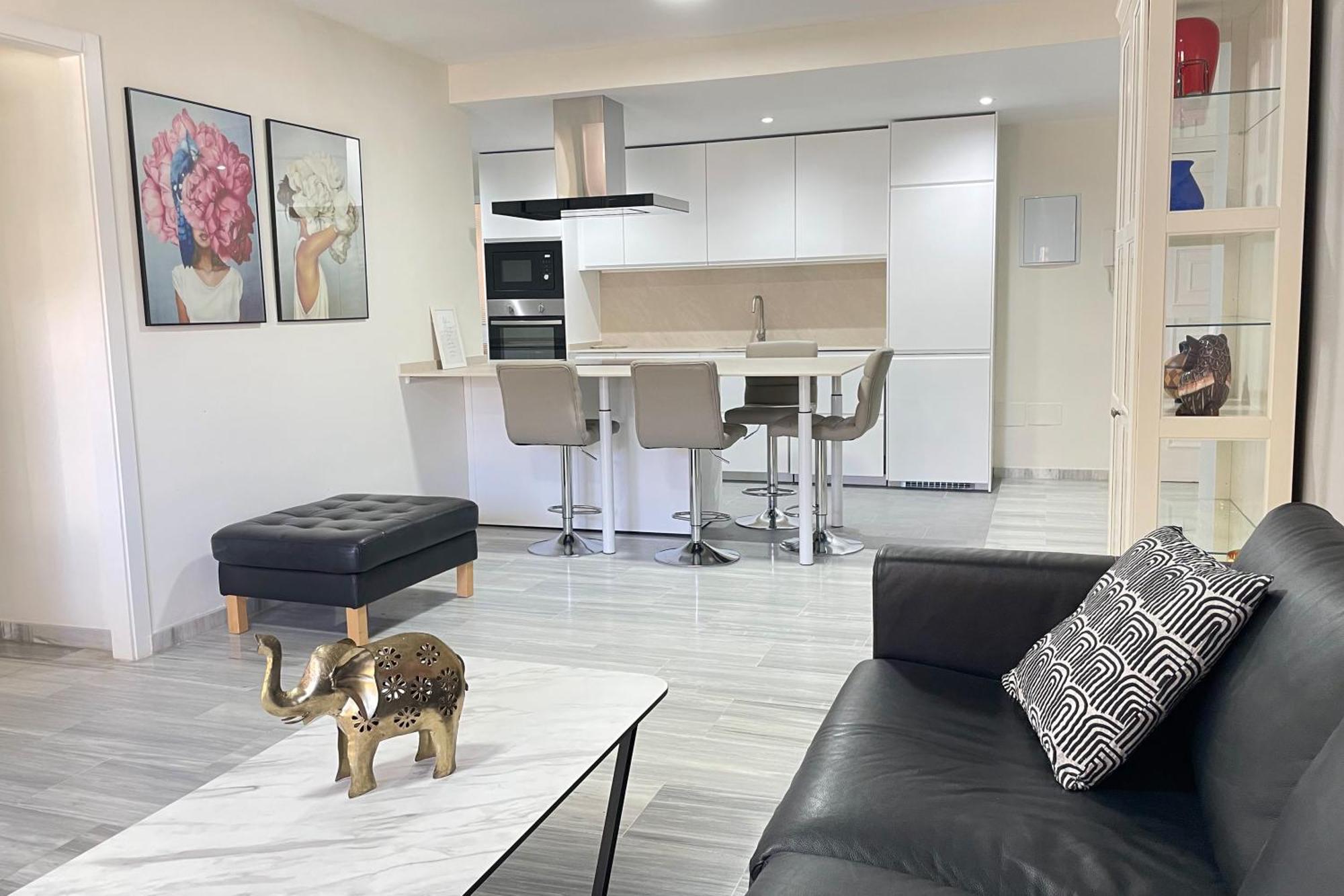 Apartamento 2 Bedroom 2 Bathroom In The Heart Of With Big Terrace And Free Parking Space Close To Fuengirola