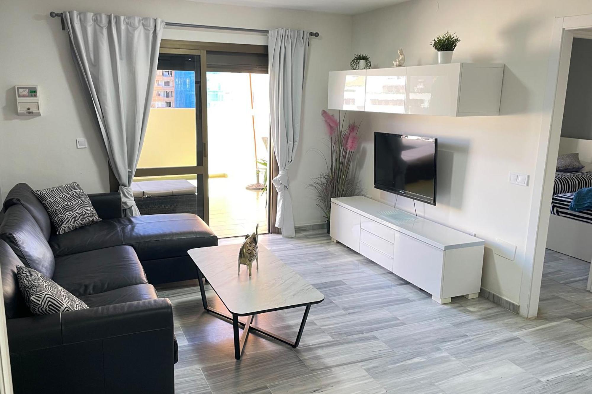 Apartamento 2 Bedroom 2 Bathroom In The Heart Of With Big Terrace And Free Parking Space Close To *