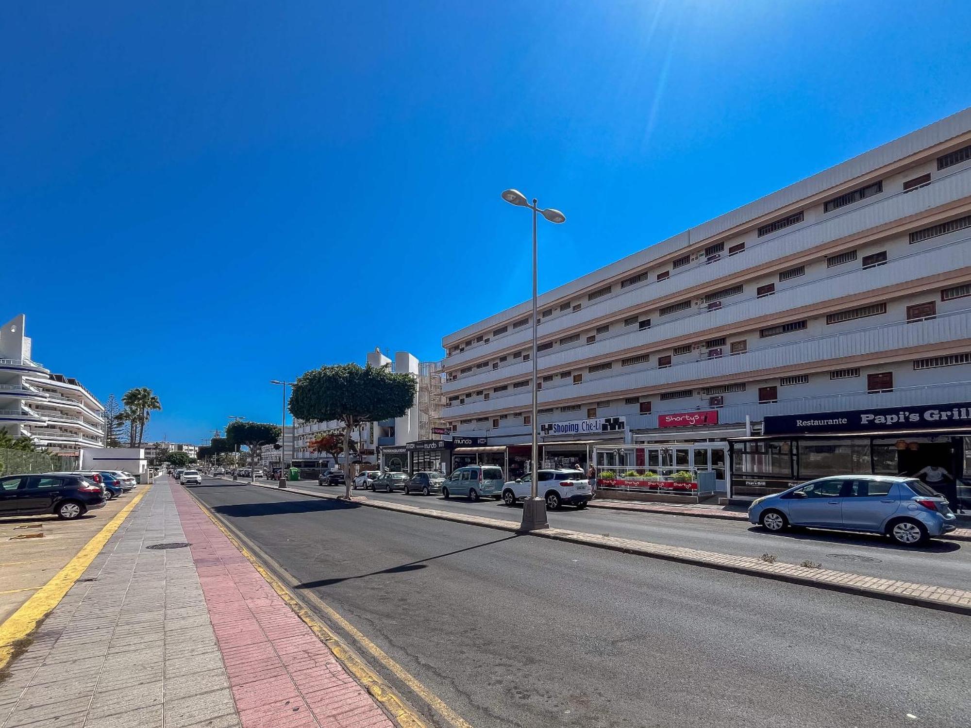 Lightbooking Tenesor * Playa del Inglés