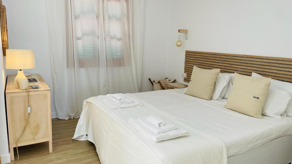 Stunning With Pool Apartamento *