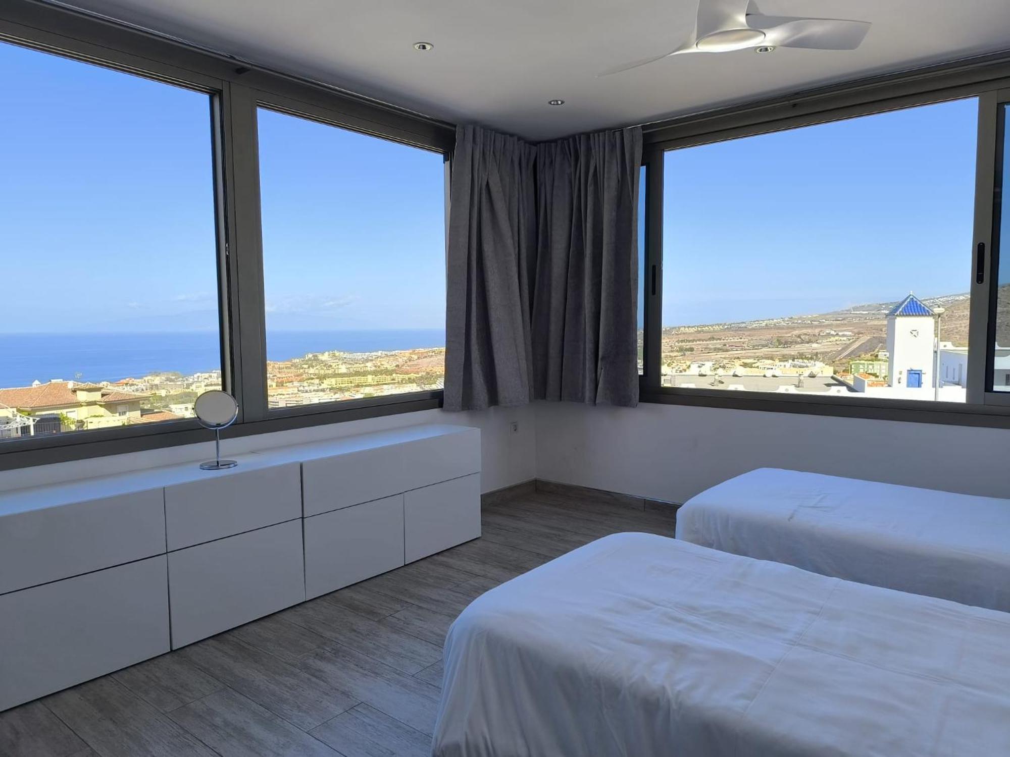Torviscas Sunset 4 & Private Jacuzzi Costa Adeje (Tenerife)