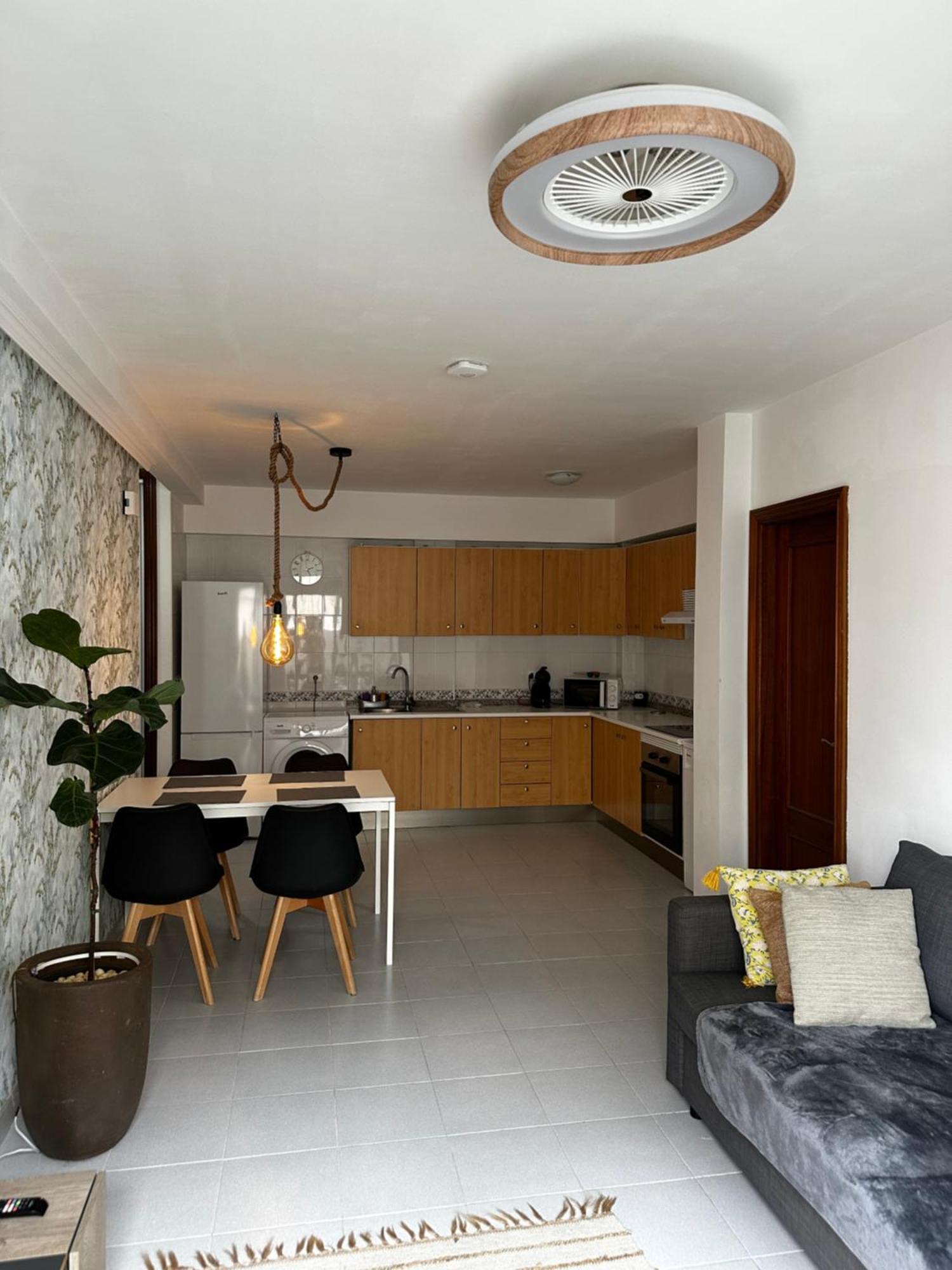 Pearl * San Isidro (Tenerife)