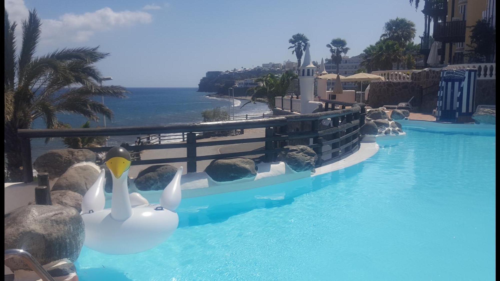 Altamar Beachfront Apartamento
