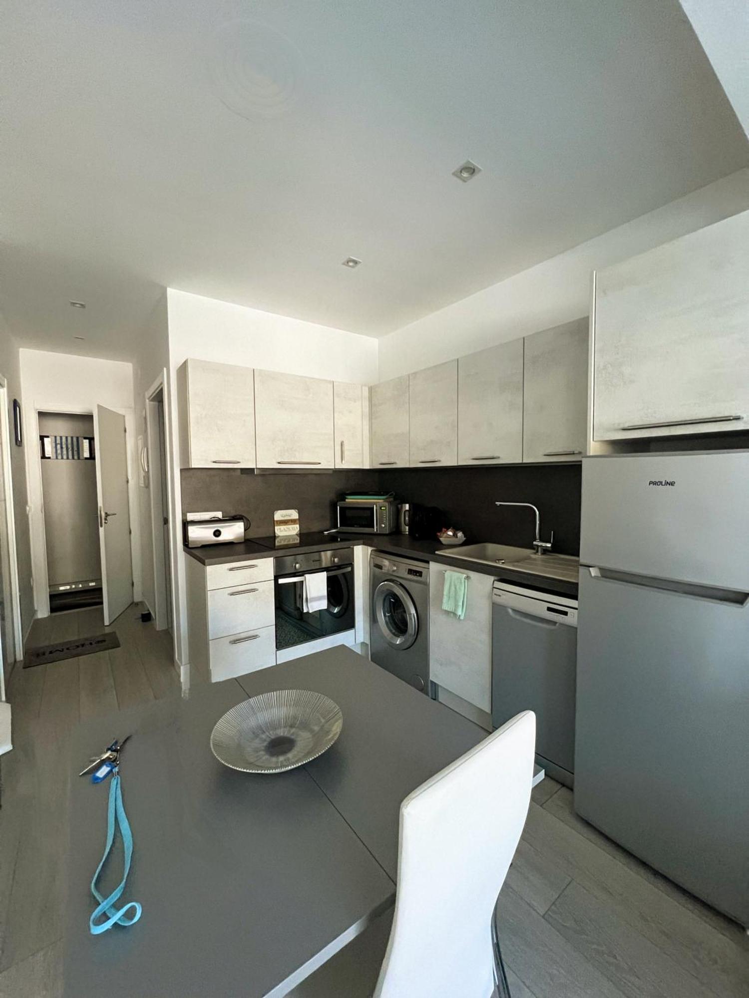 Castell Blau Apartment
