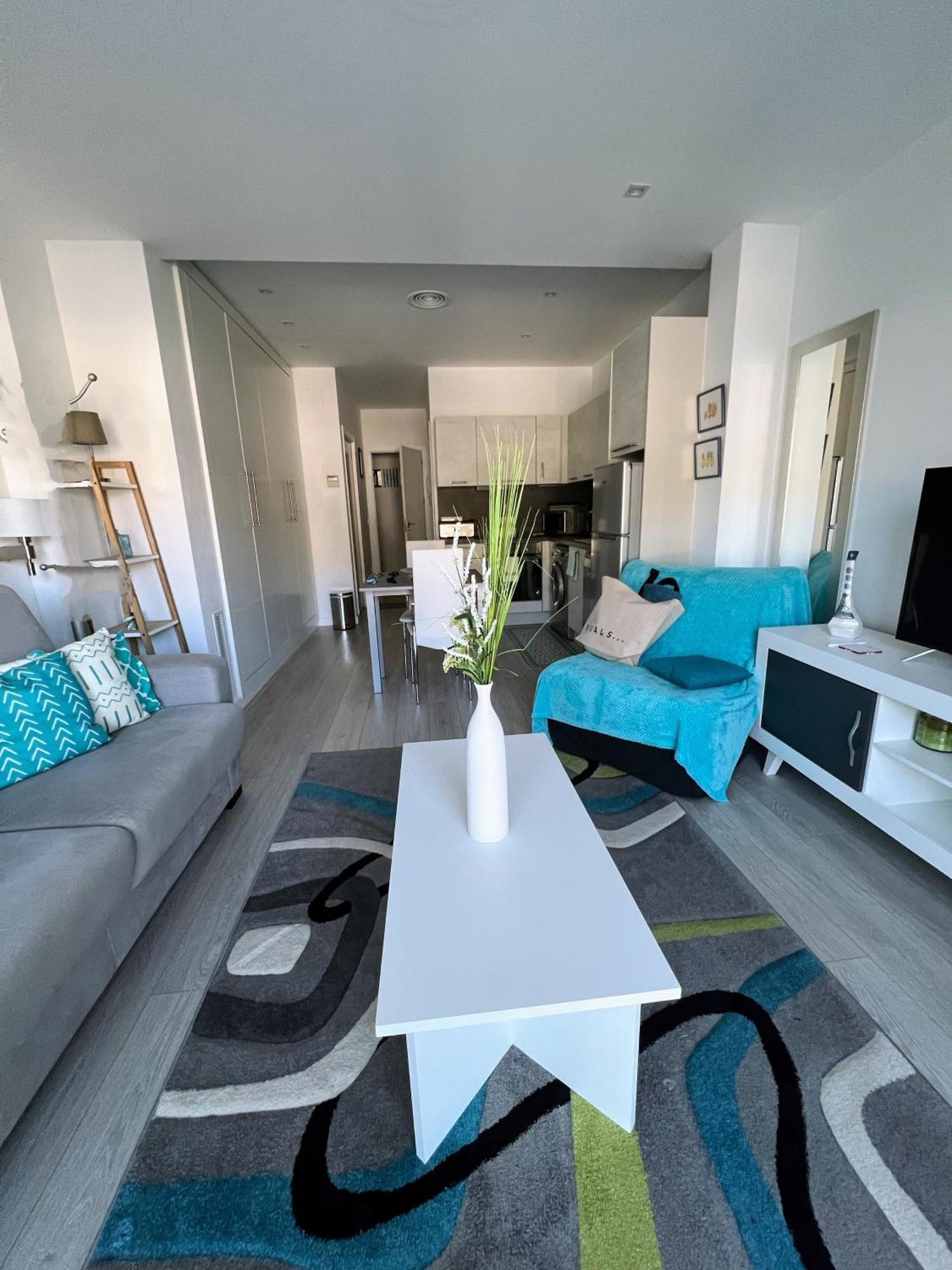 Apartment Castell Blau Roses