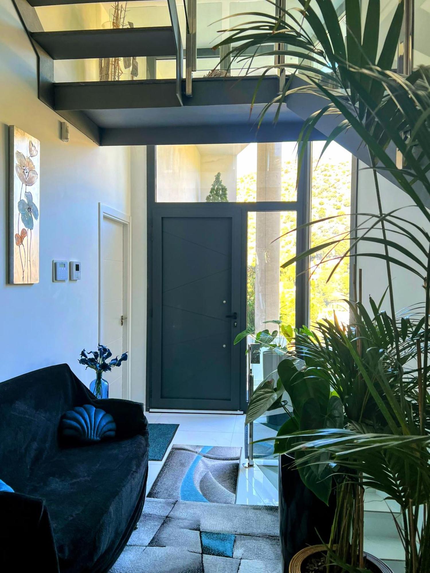 Castell Blau Apartment *