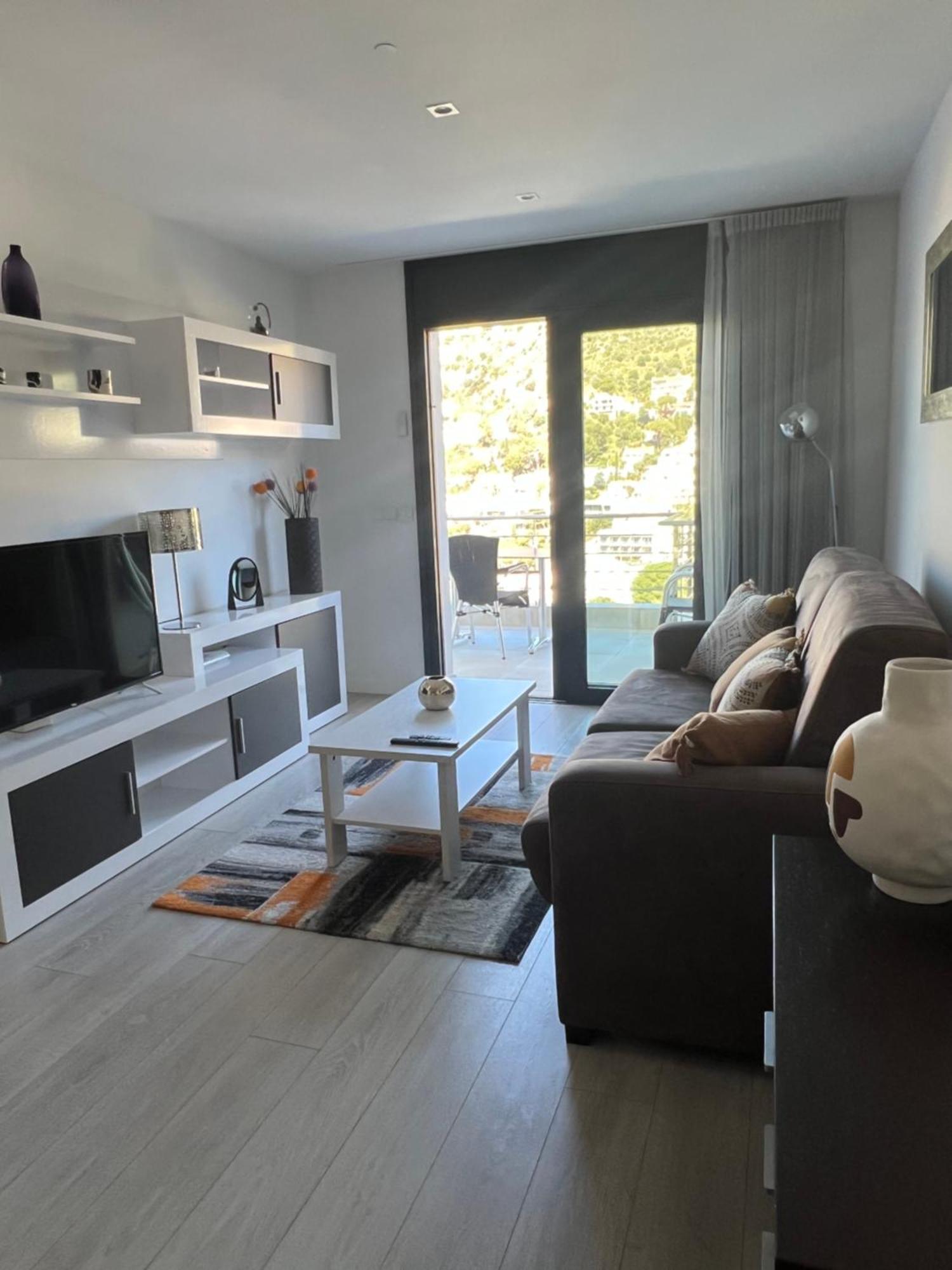 Apartment Castell Blau Roses