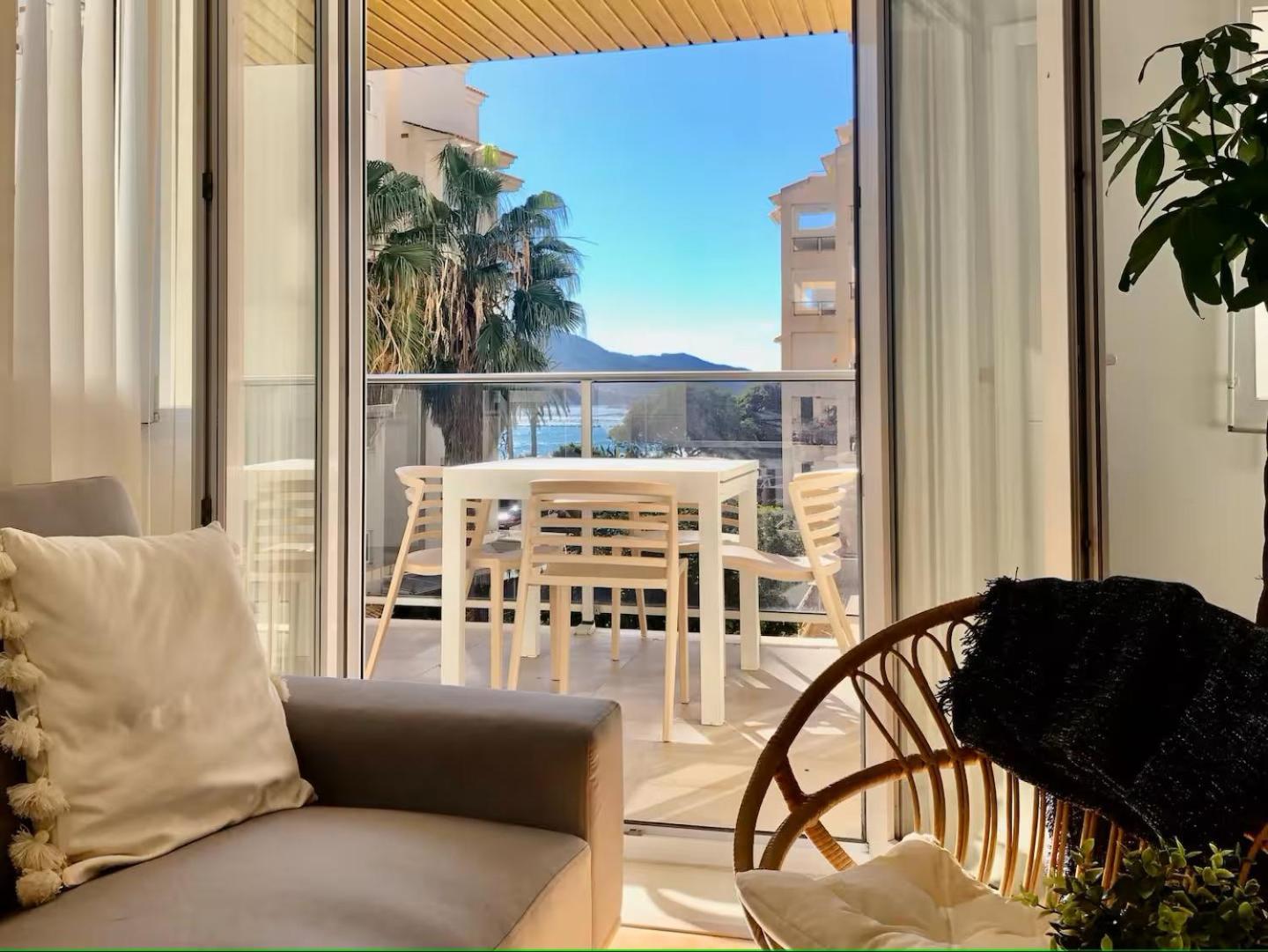 Apartment Exclusive Beachside 3 Bedroom With Pool In Altea