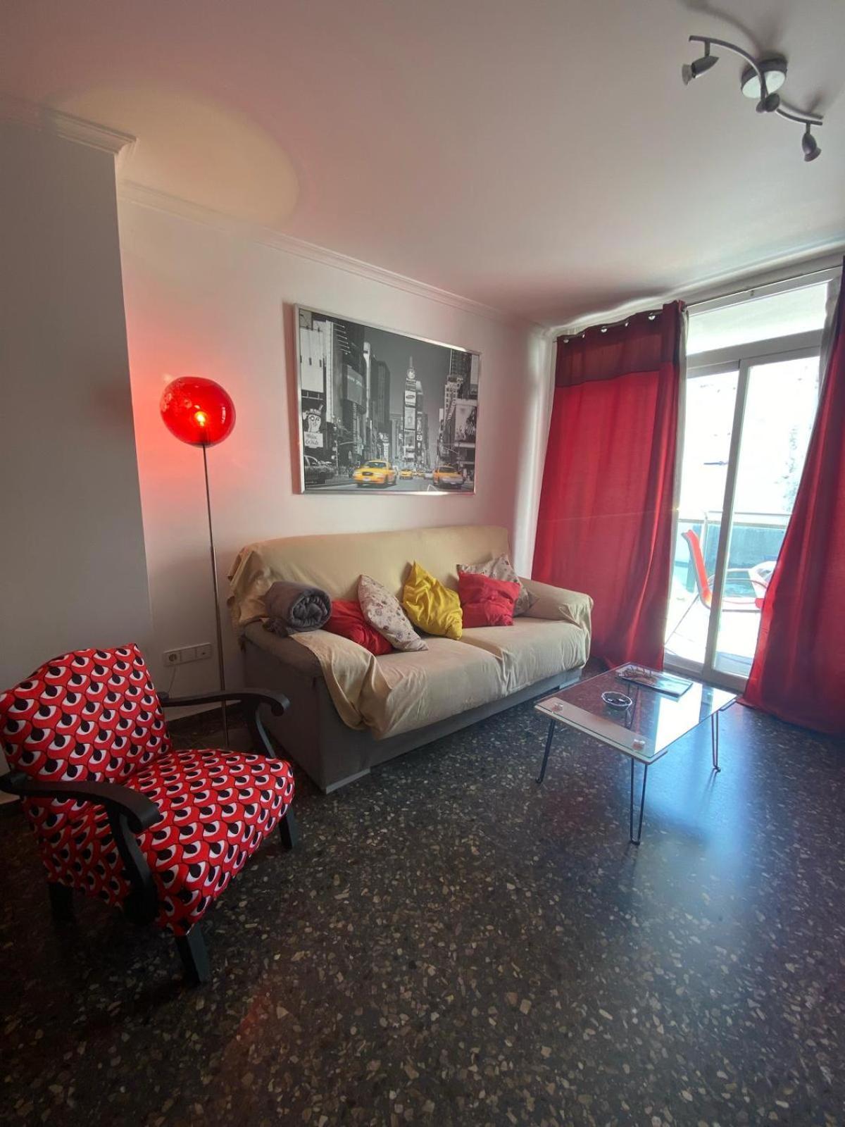 Llandells 12 Apartment