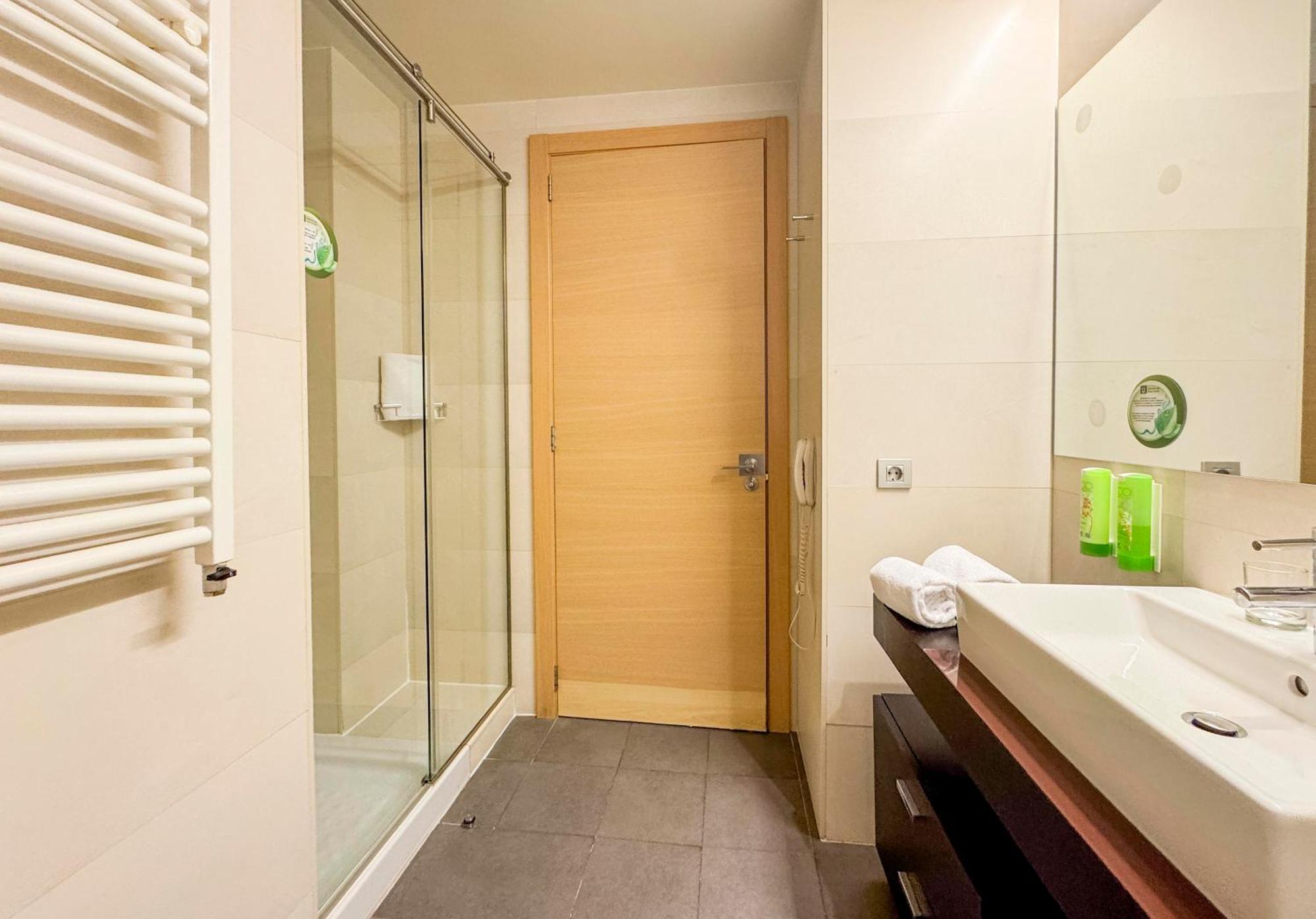 Aparthotel Jardines De Uleta 4*