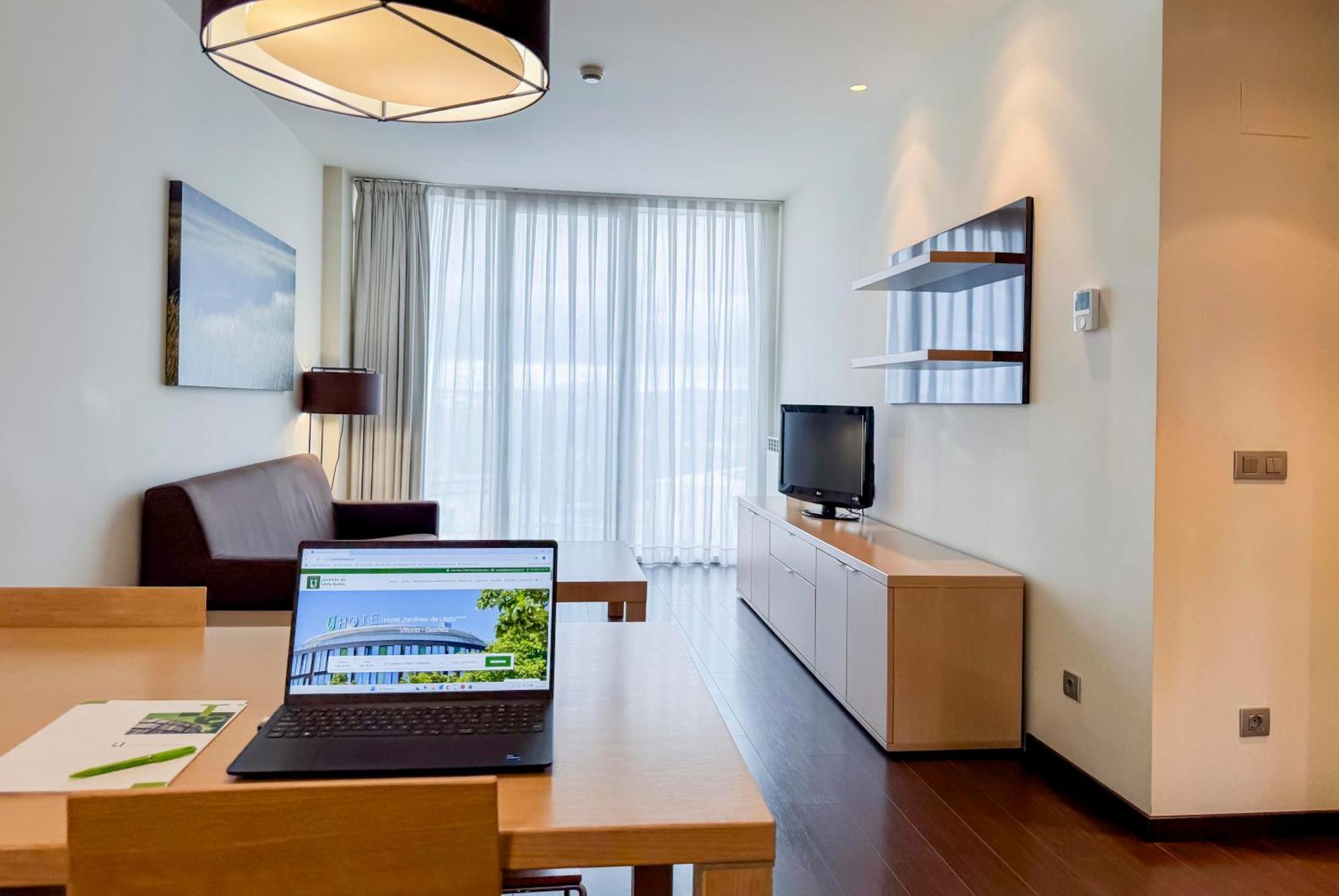 Jardines De Uleta Aparthotel 4*