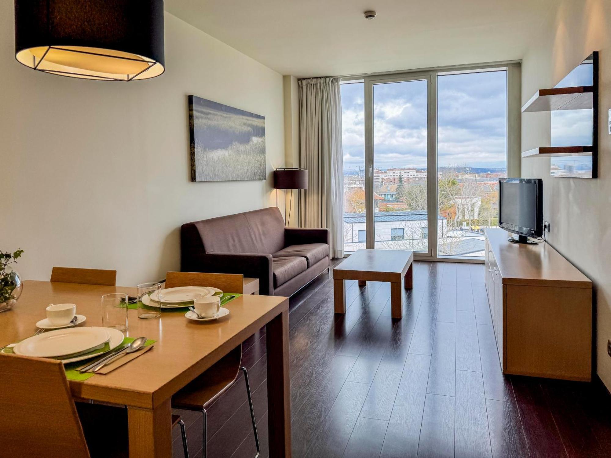 Aparthotel Jardines De Uleta 4*