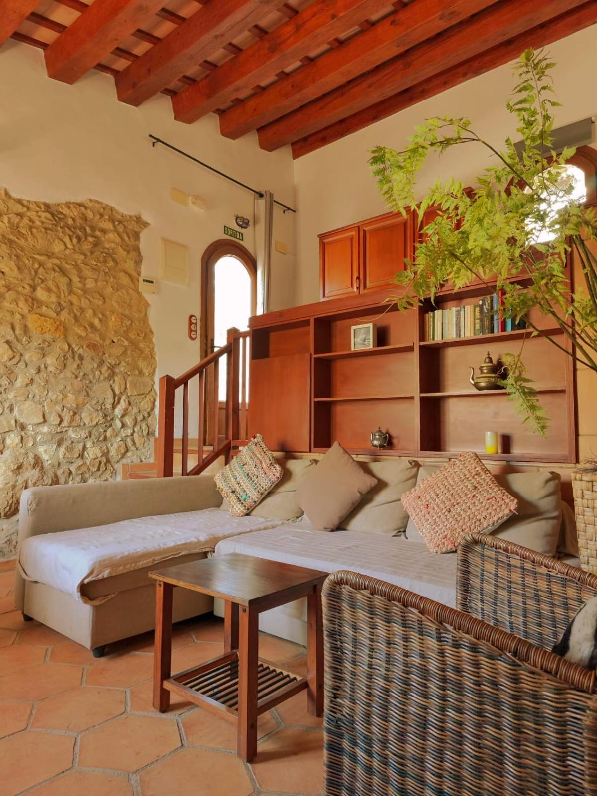 Villa Masia Cal Simo - Casa Rural Con Piscina, Cerca De Sitges, Para Celebraciones Y Eventos