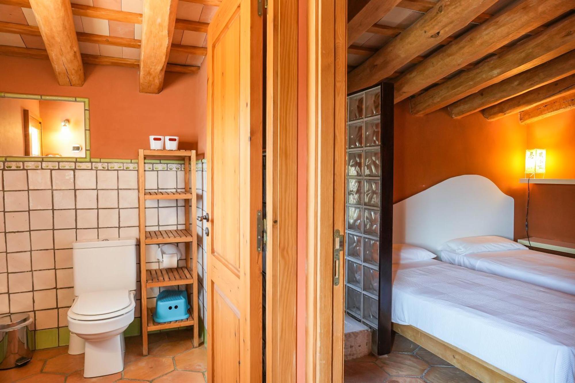 Masia Cal Simo - Casa Rural Con Piscina, Cerca De Sitges, Para Celebraciones Y Eventos Canyelles (Catalonia)
