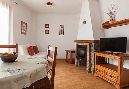 Country house Casa Rural Macia - Apartamentos Roni