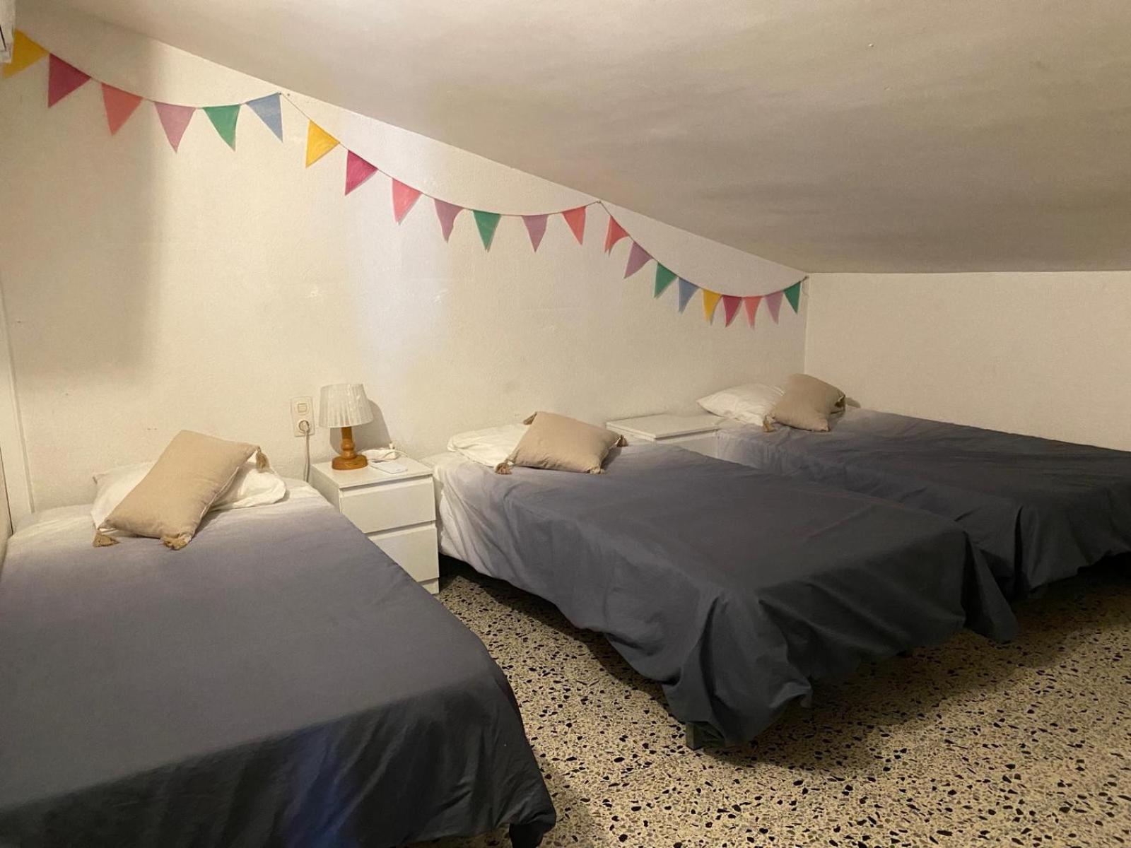Peni 168a - Belle Maison Avec Piscine * Empuriabrava