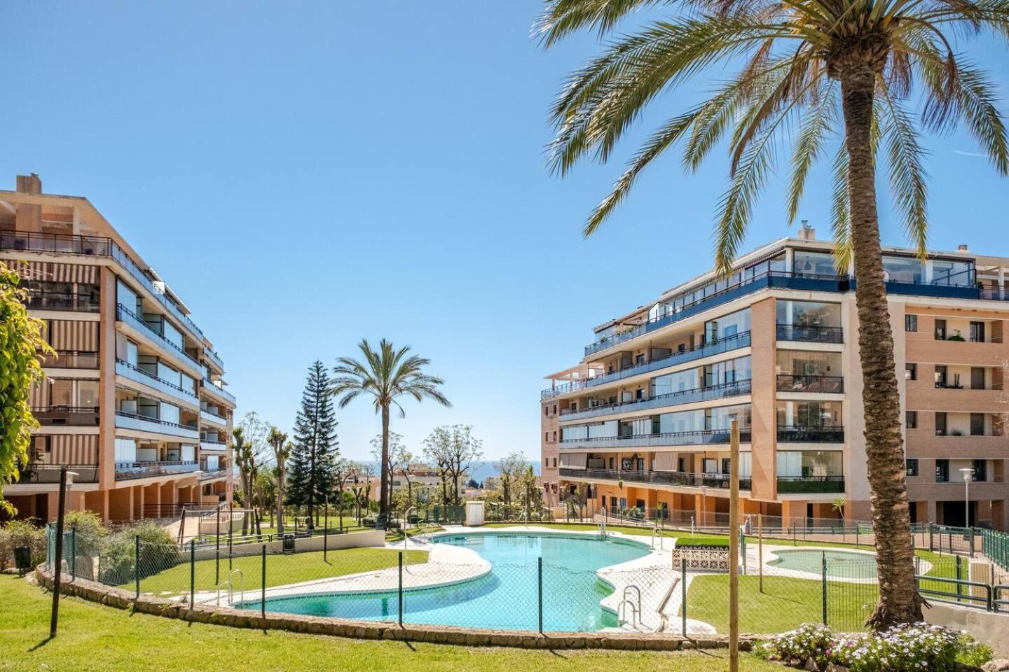 Hevres Playa Parking Y Gimnasio Gratuito * Torremolinos