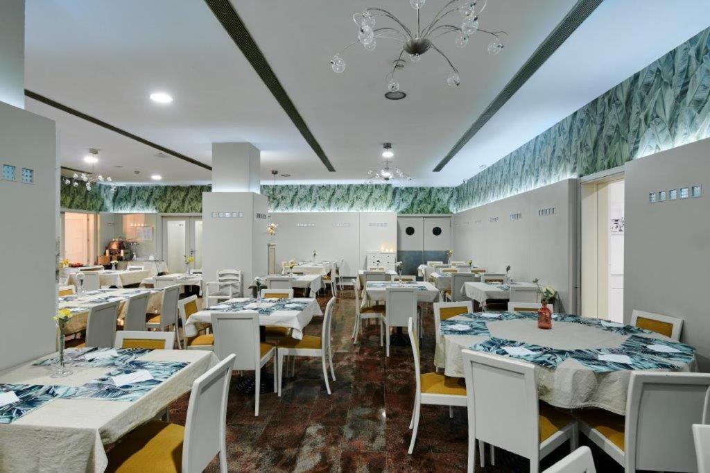Hotel Ramblas Vendrell 4*
