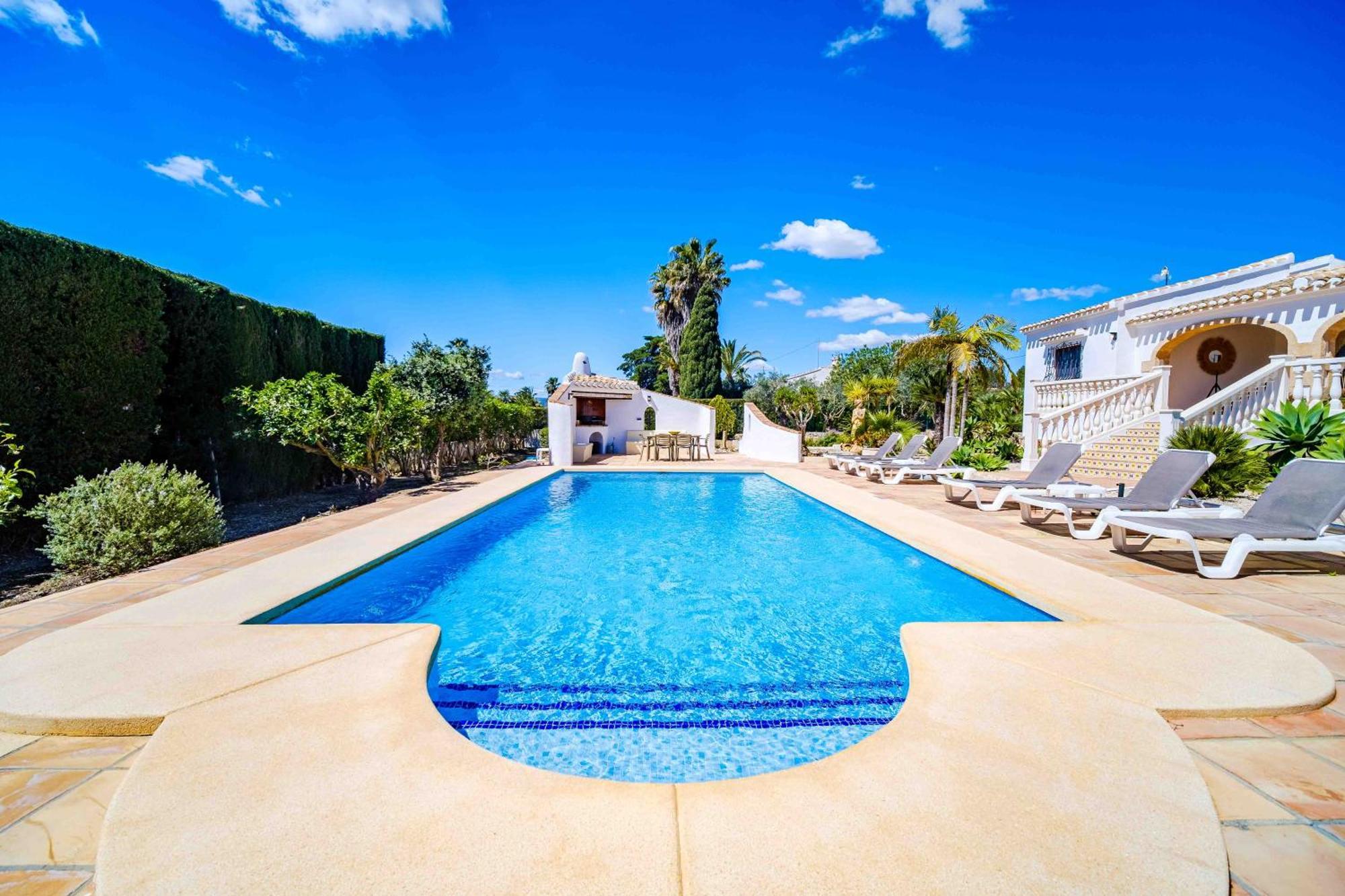 Llamedos Montgo Villa