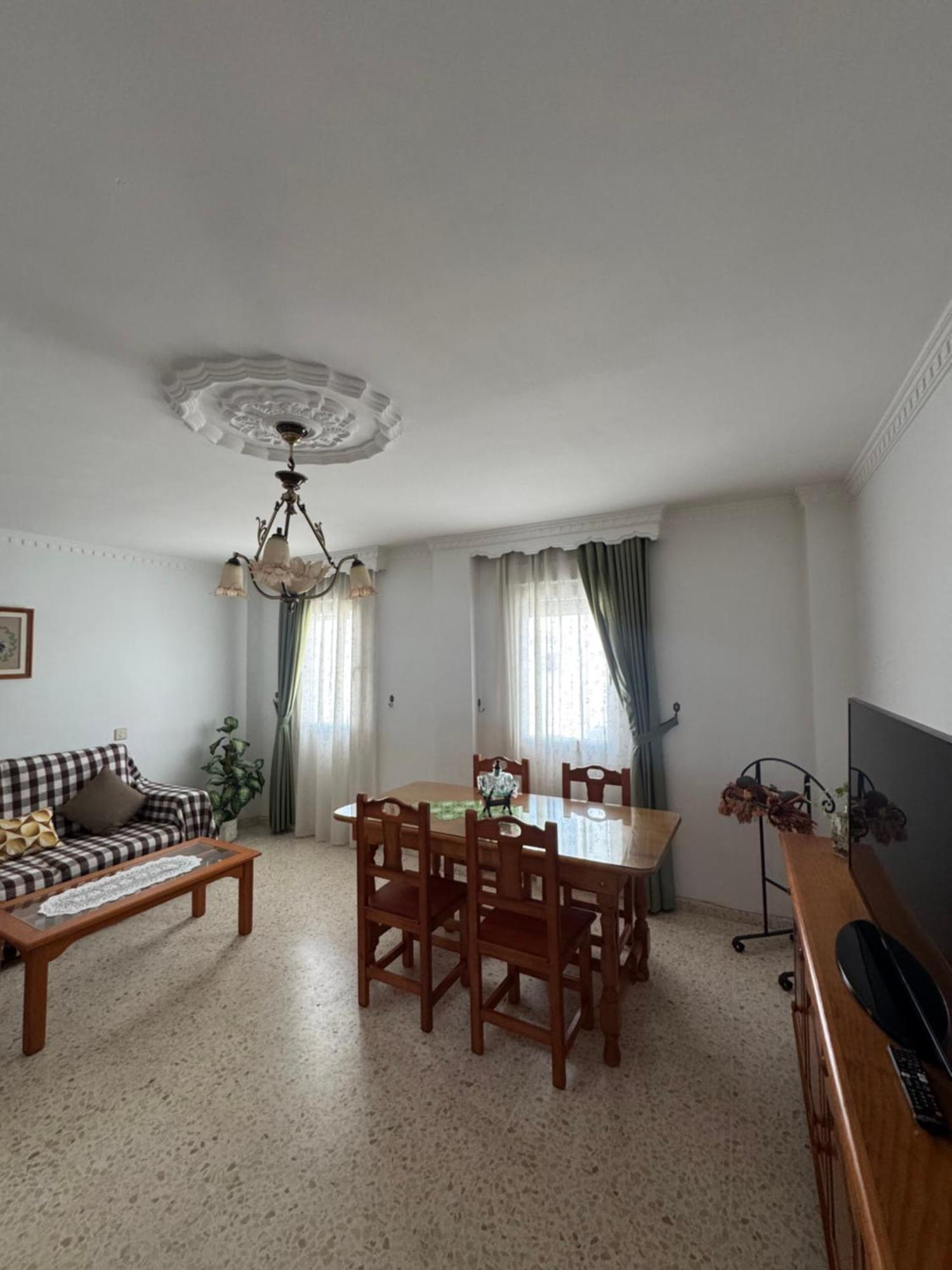 Piso De 3 Con Excelente Ubicación En Vejer * Vejer de la Frontera