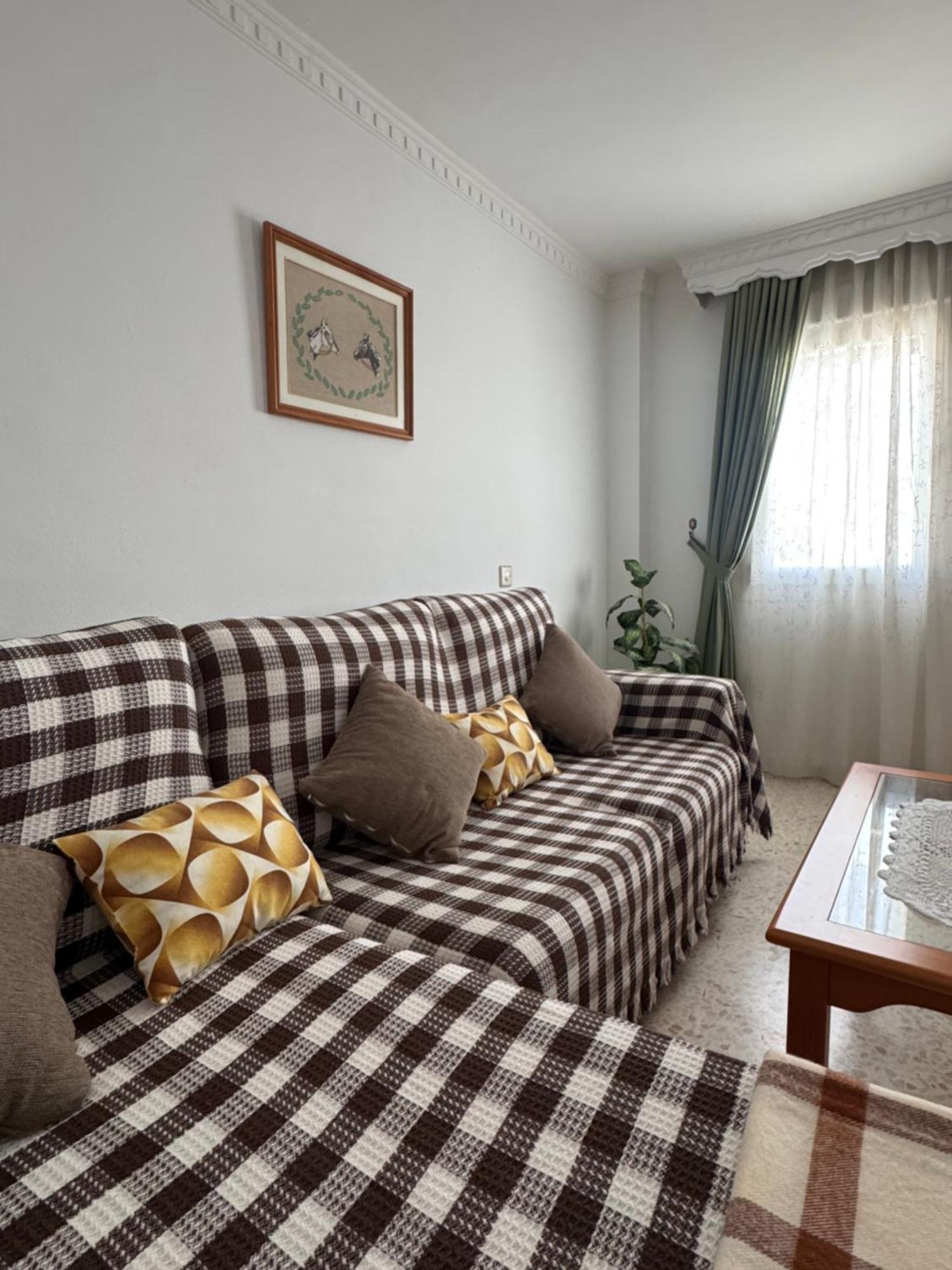 Piso De 3 Con Excelente Ubicación En Vejer