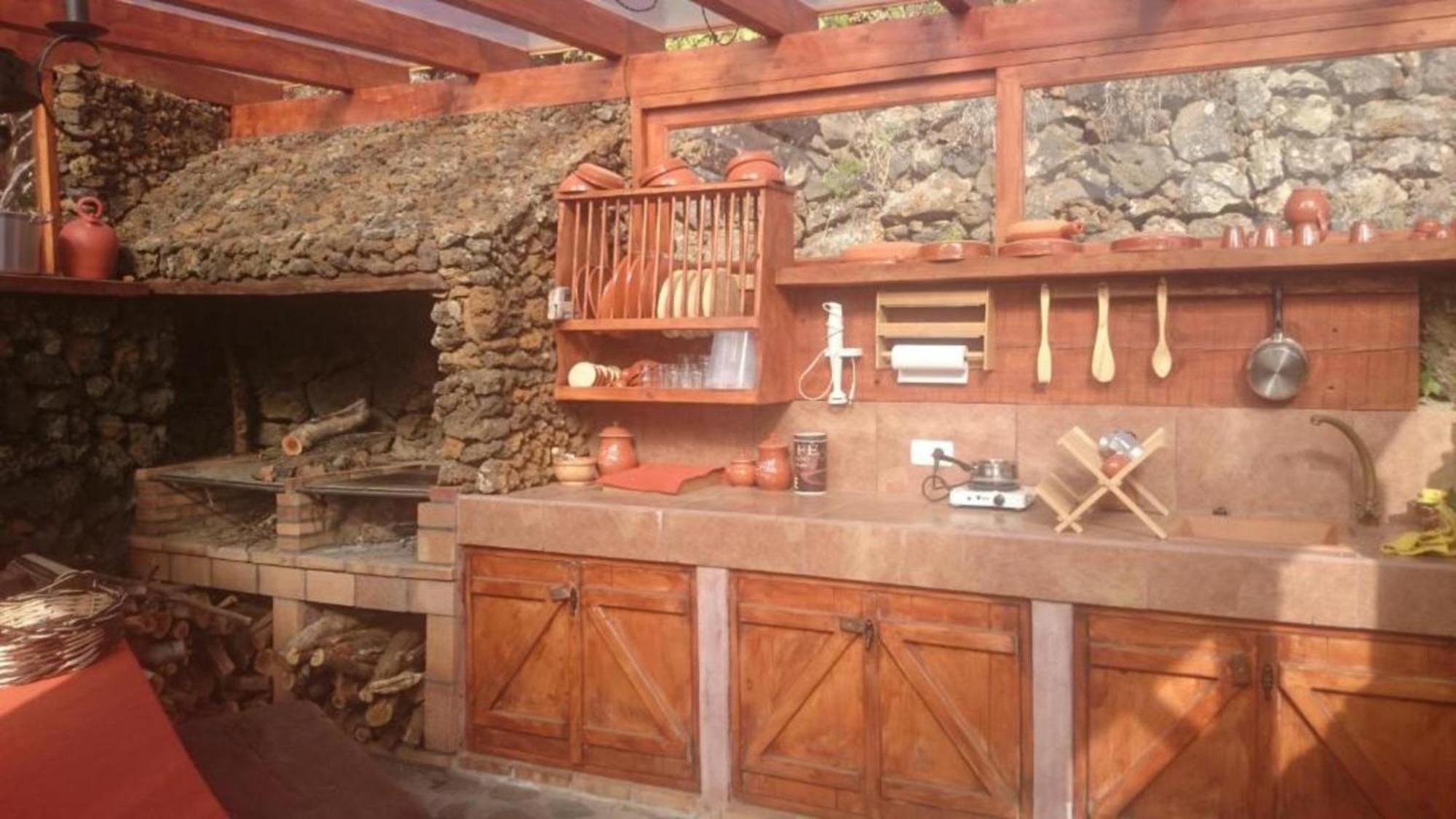 Relajate En Un Entorno Acogedor Con Vistas Y Bbq Сasa de vacaciones *