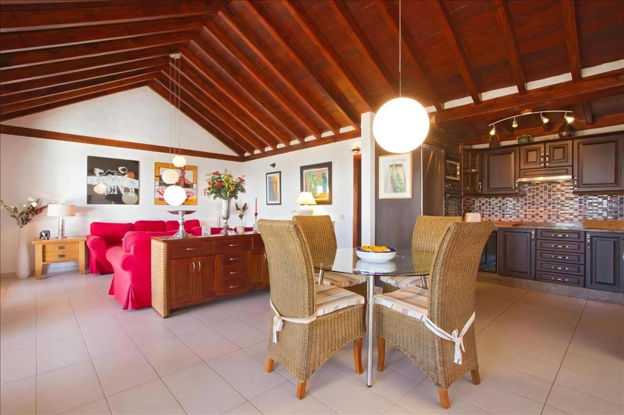 Dos Piedras Puerto Del Carmen Lanzarote Villa *