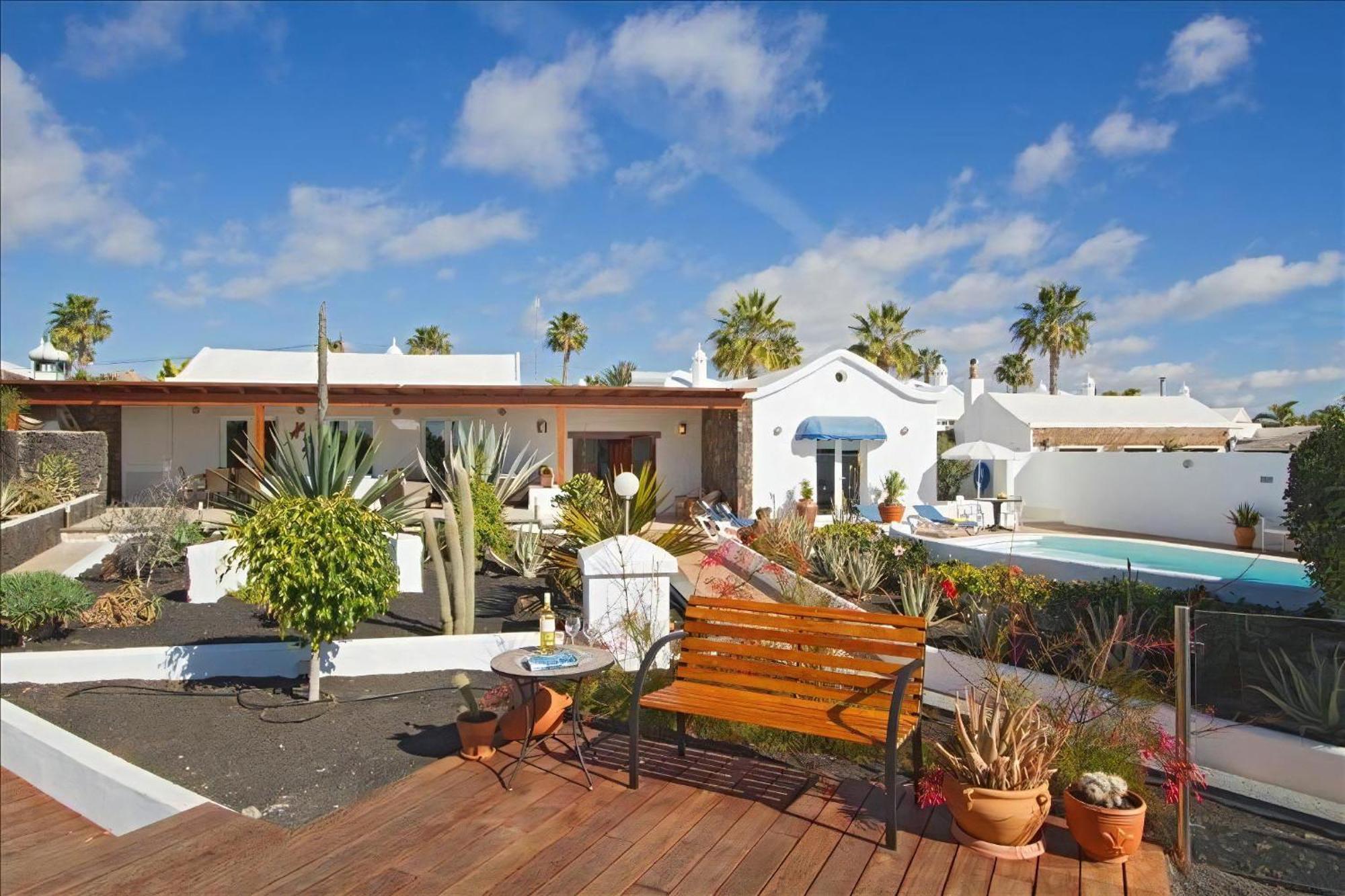 Dos Piedras Puerto Del Carmen Lanzarote Villa