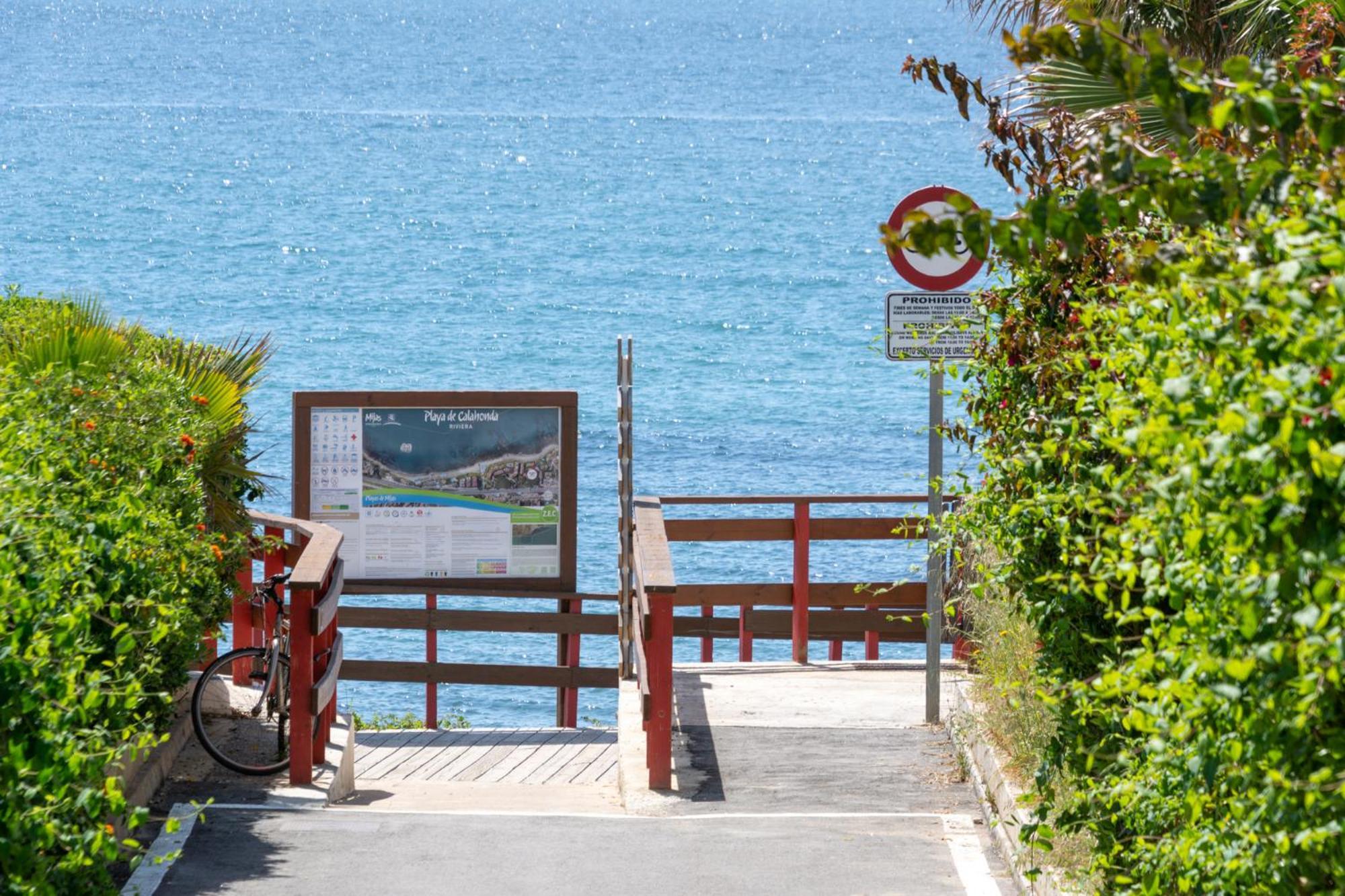 Blanco High-end Mediterranean Design By The Sea ~ Сasa de vacaciones Mijas