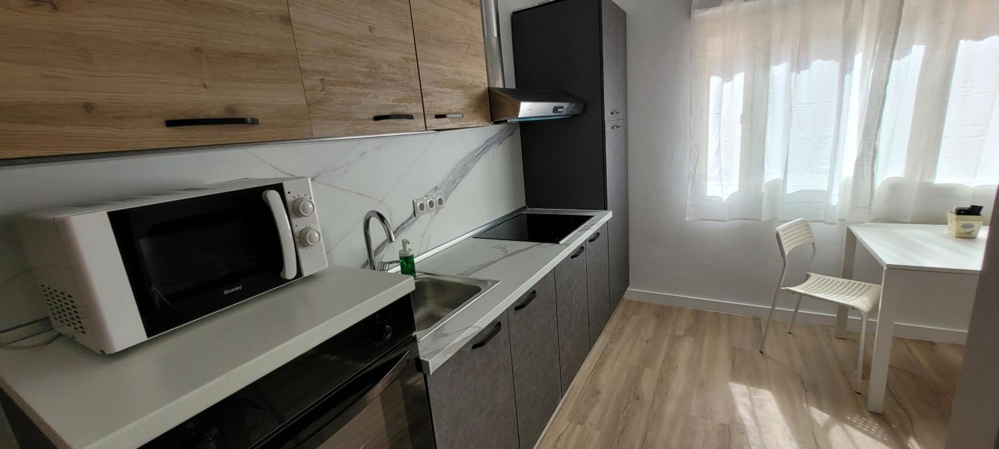 Estudio En - La Carihuela - Wifi 365 Mbps - Fire Stick Amazon - Playa A 50 Metros Torremolinos