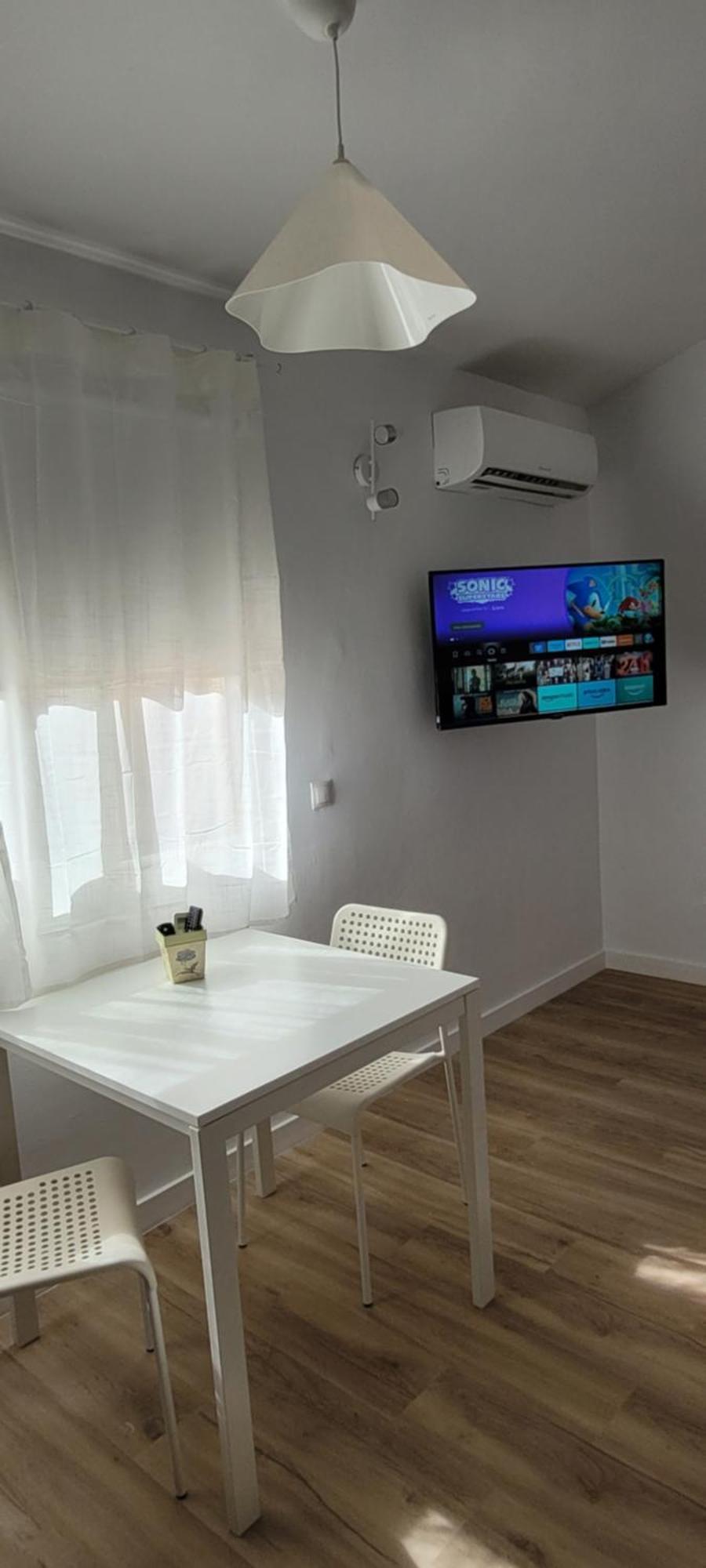 Apartamento Estudio En - La Carihuela - Wifi 365 Mbps - Fire Stick Amazon - Playa A 50 Metros Torremolinos